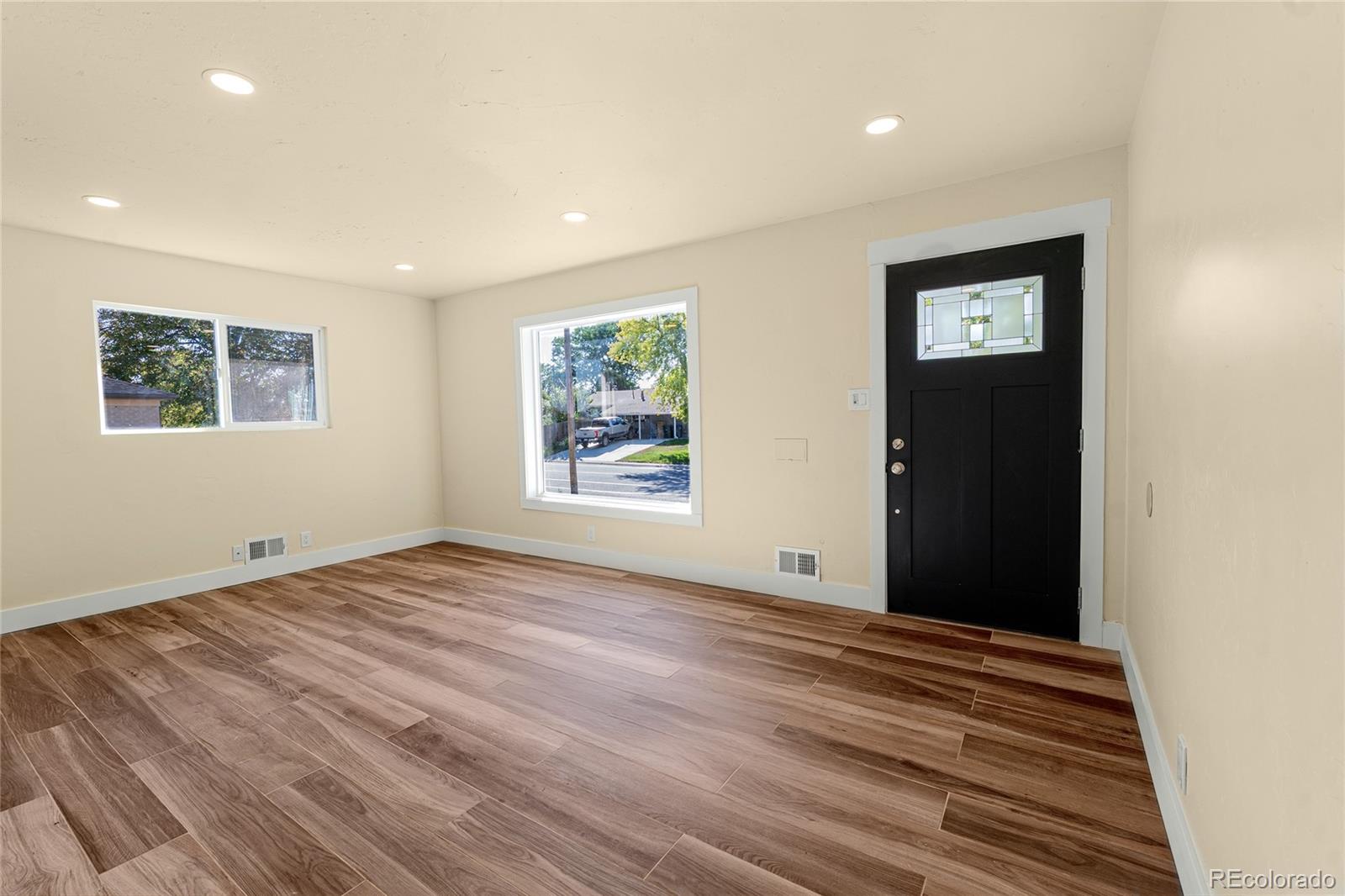MLS Image #2 for 11304  claude court,northglenn, Colorado