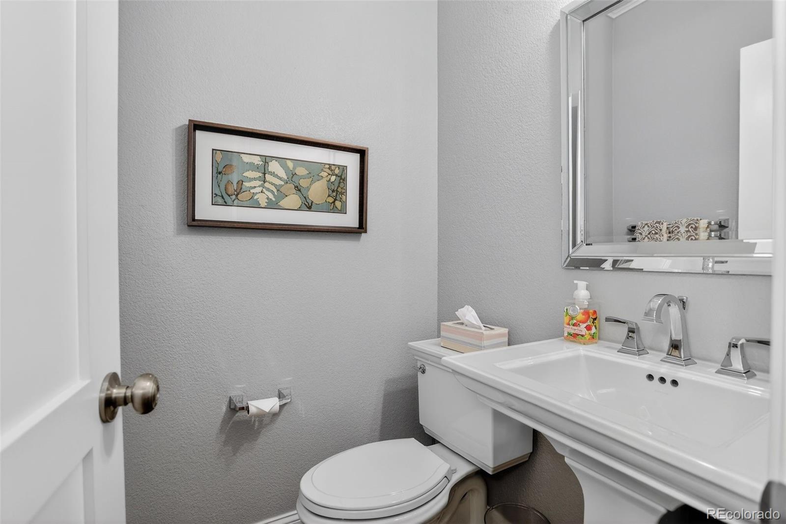 MLS Image #29 for 14 s monroe street ,denver, Colorado