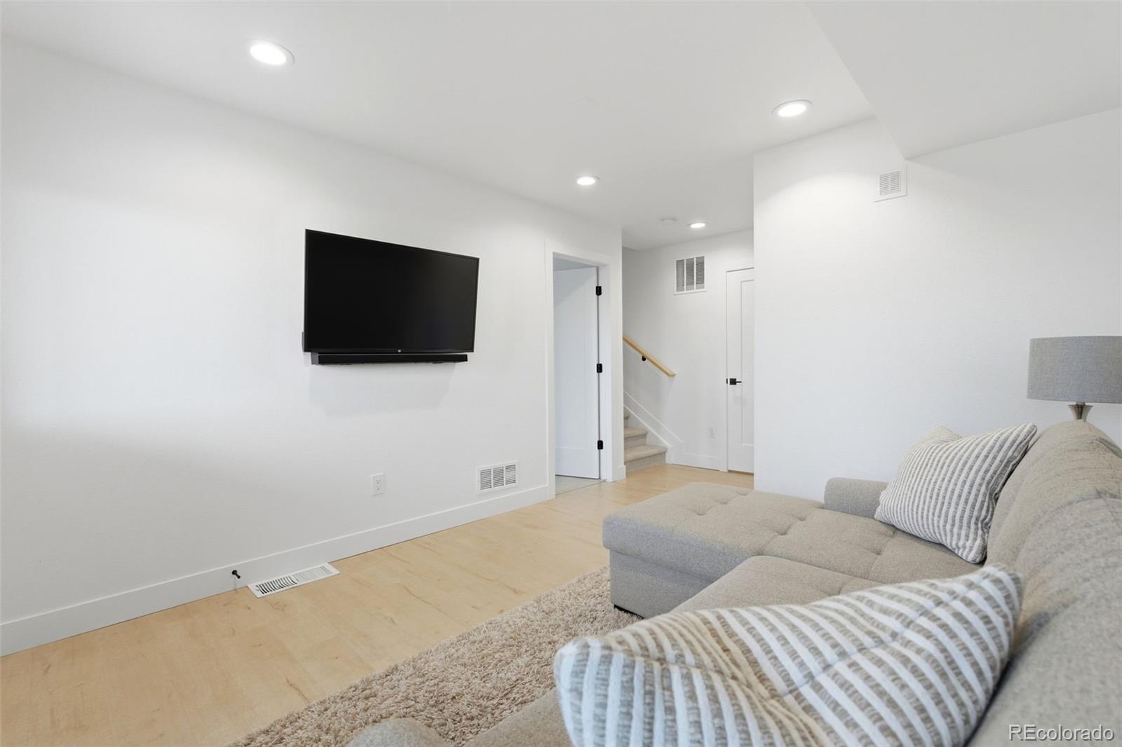 MLS Image #31 for 1002  xenon street,golden, Colorado