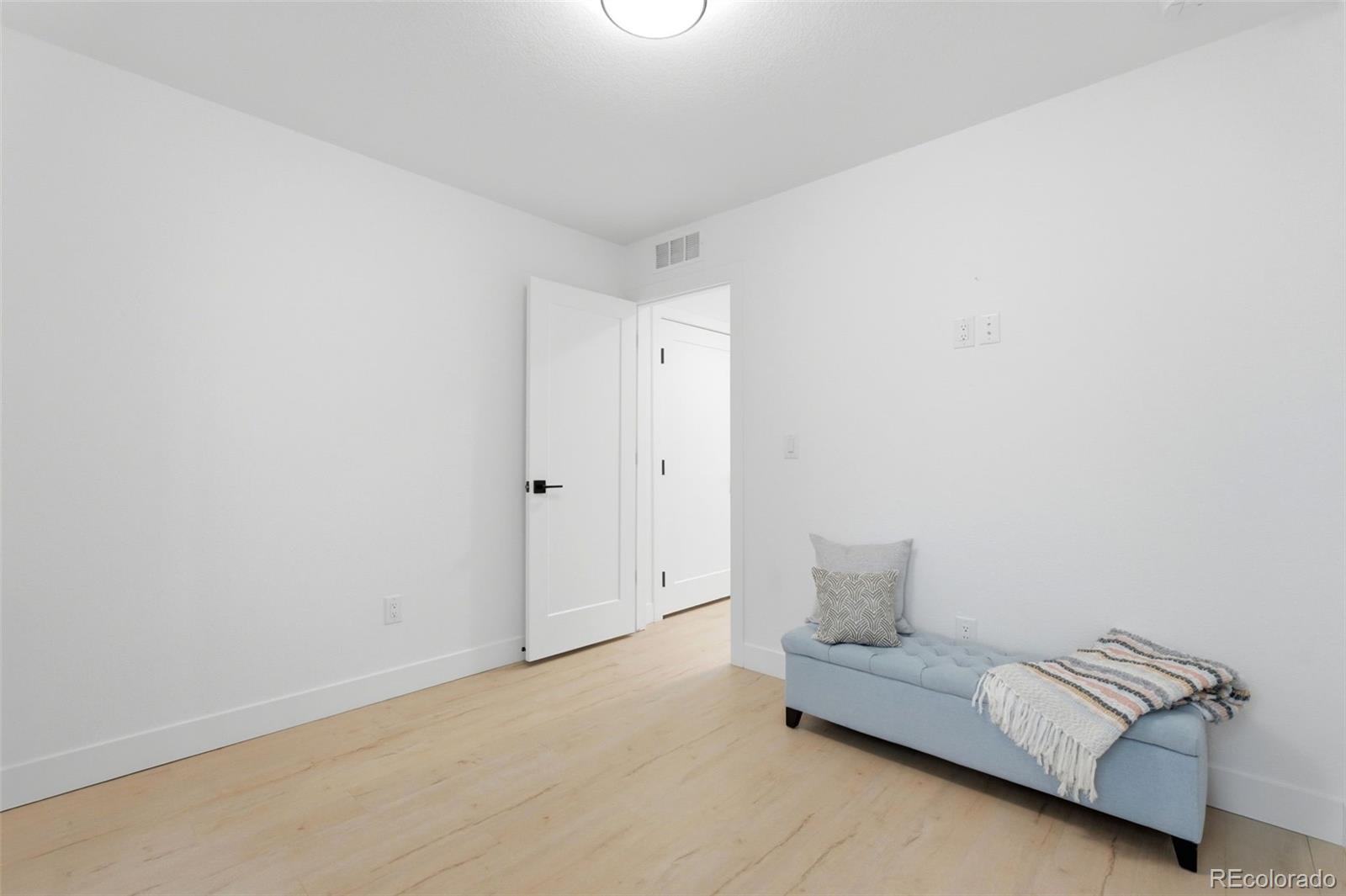 MLS Image #6 for 1002  xenon street,golden, Colorado