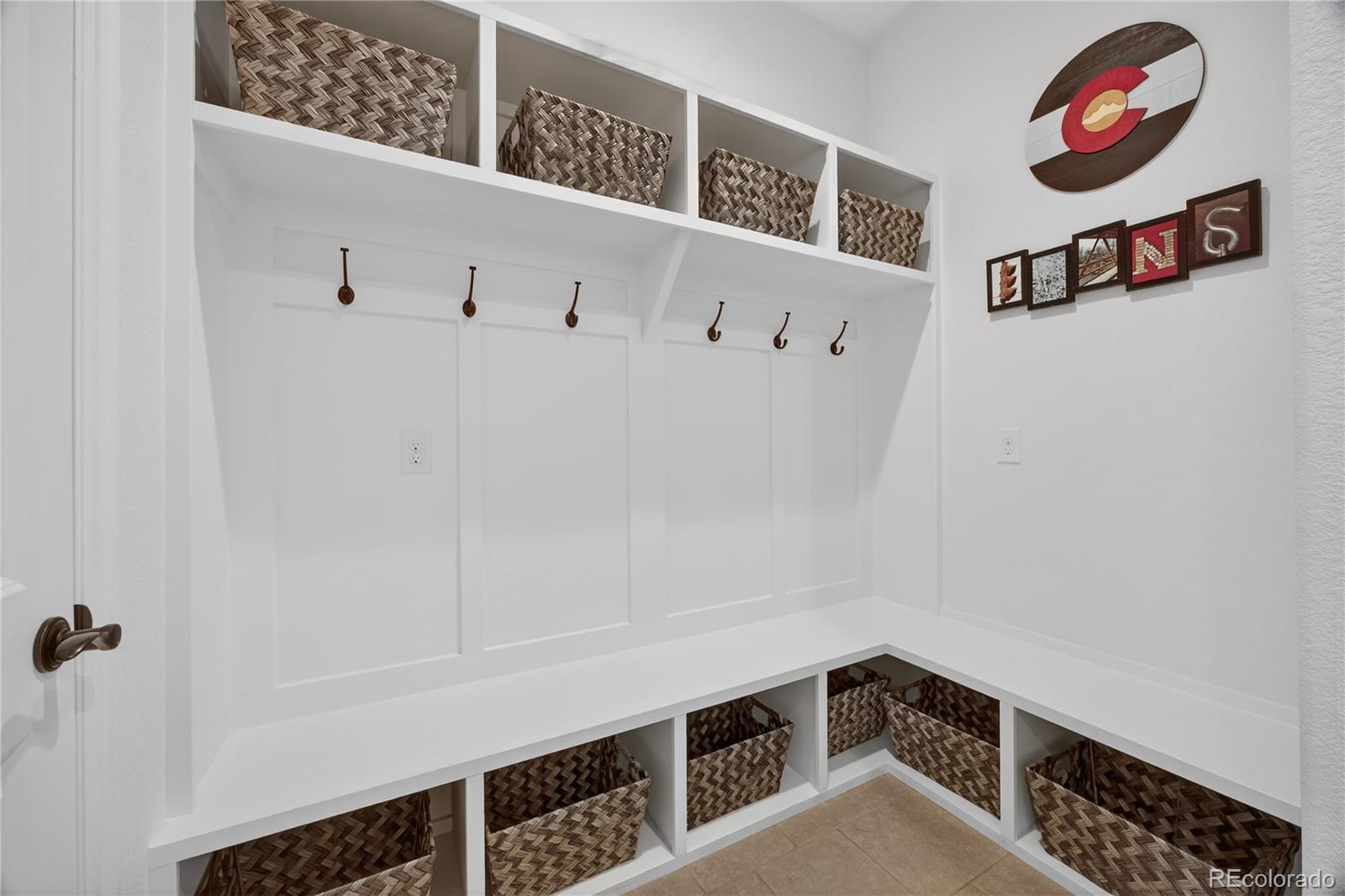 MLS Image #21 for 27560 e lakeview drive,aurora, Colorado