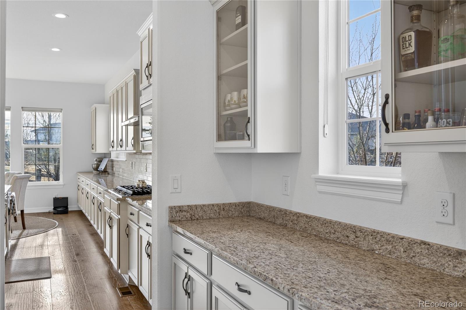 MLS Image #22 for 27560 e lakeview drive,aurora, Colorado