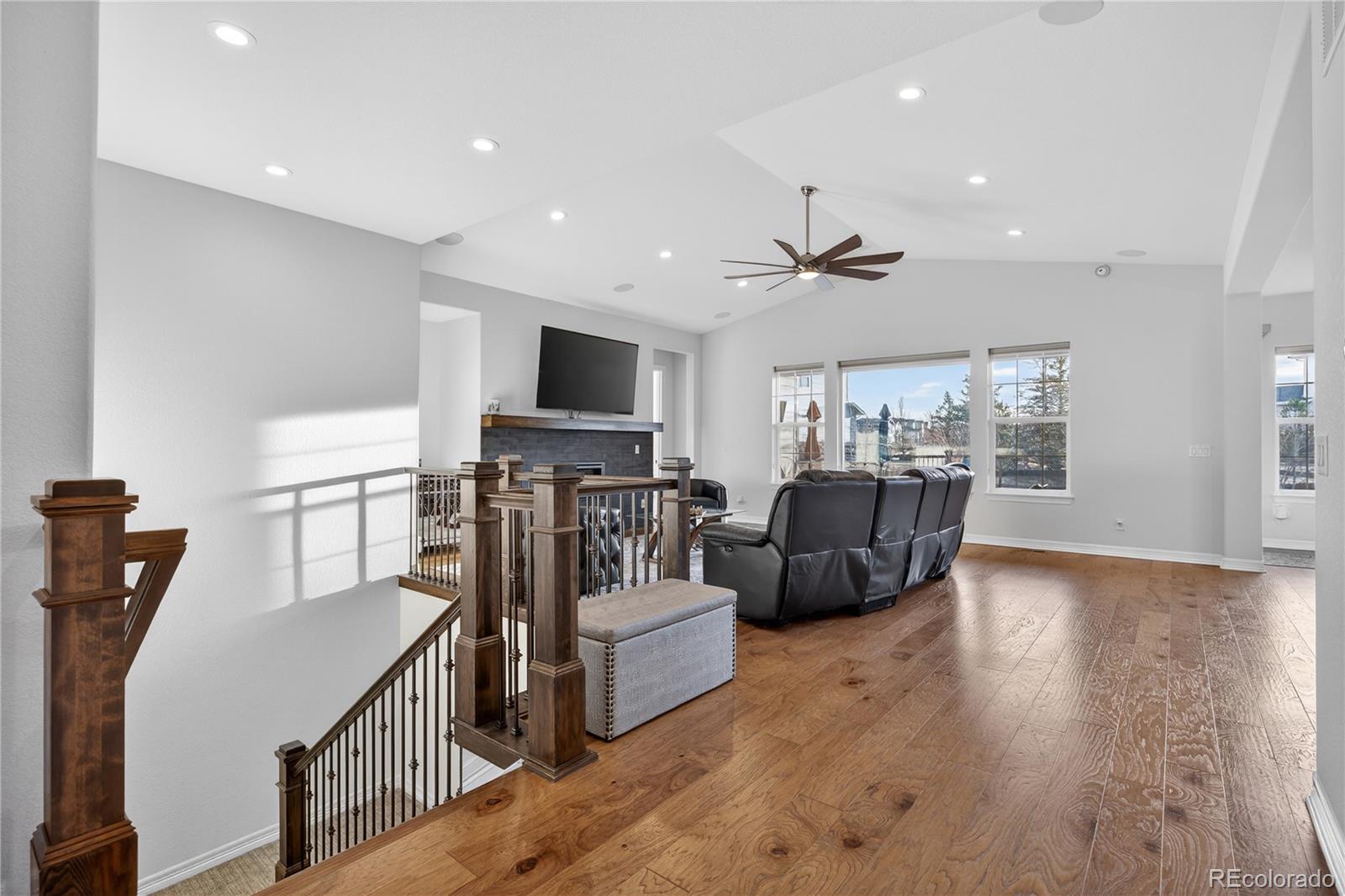MLS Image #27 for 27560 e lakeview drive,aurora, Colorado