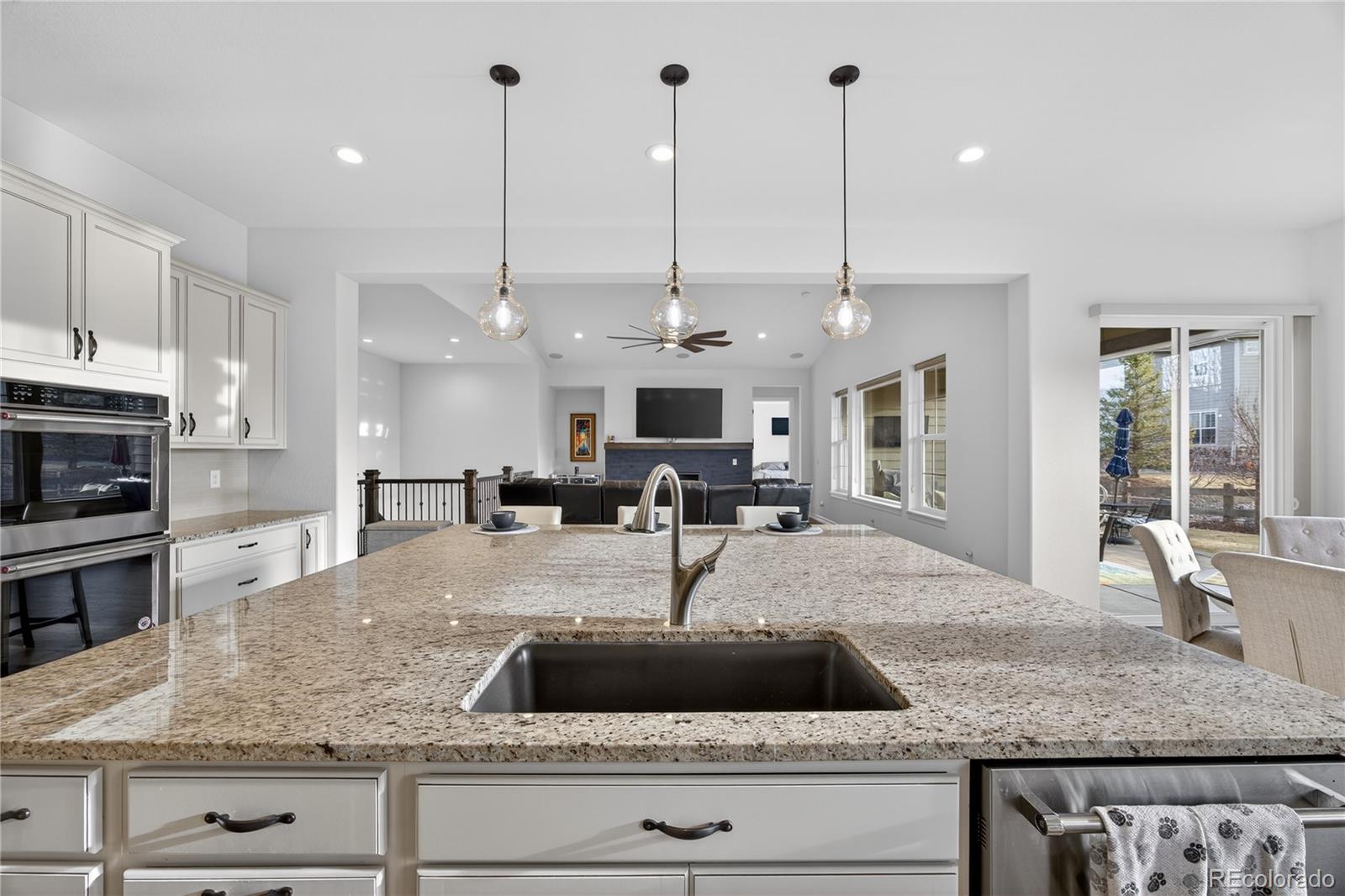 MLS Image #4 for 27560 e lakeview drive,aurora, Colorado