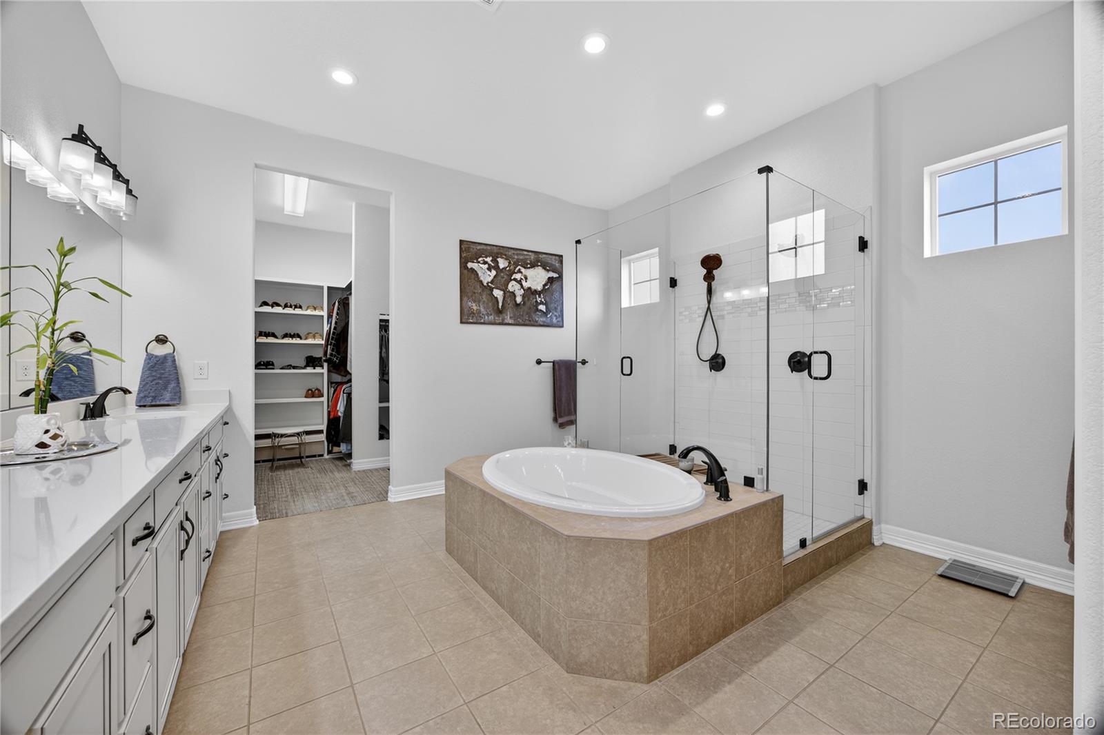MLS Image #9 for 27560 e lakeview drive,aurora, Colorado