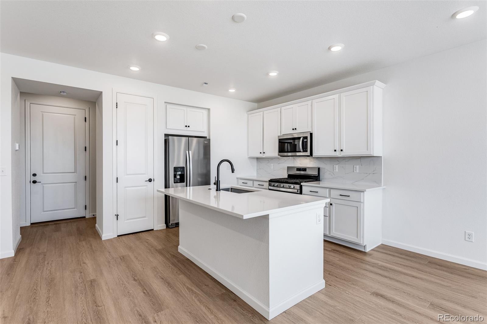 MLS Image #11 for 1772  glacier avenue,berthoud, Colorado