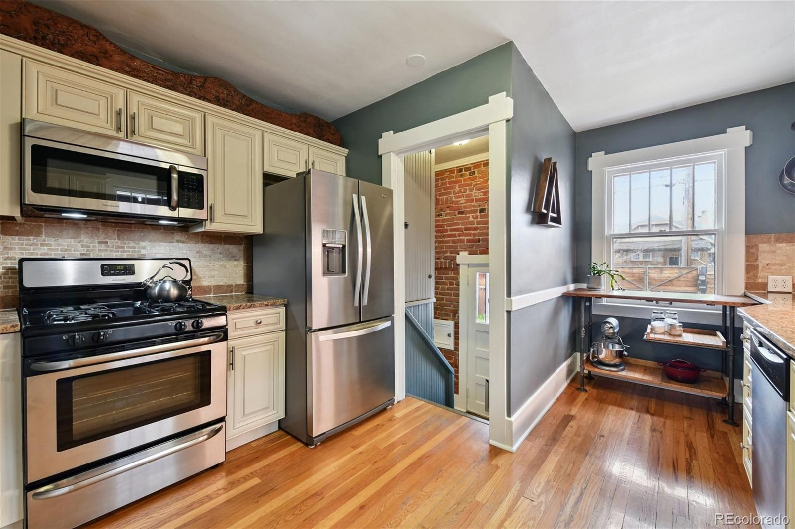 MLS Image #9 for 3528 n york street,denver, Colorado