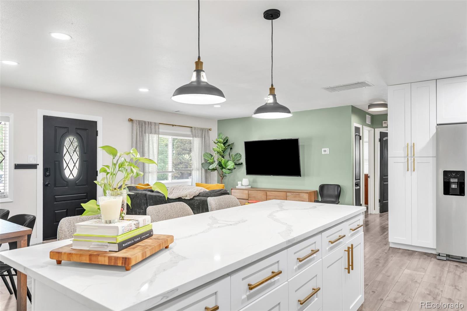 MLS Image #3 for 3243 s fairfax street,denver, Colorado
