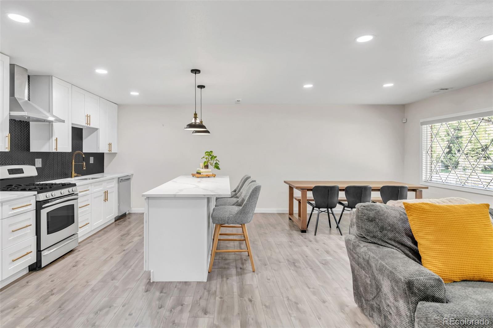 MLS Image #6 for 3243 s fairfax street,denver, Colorado