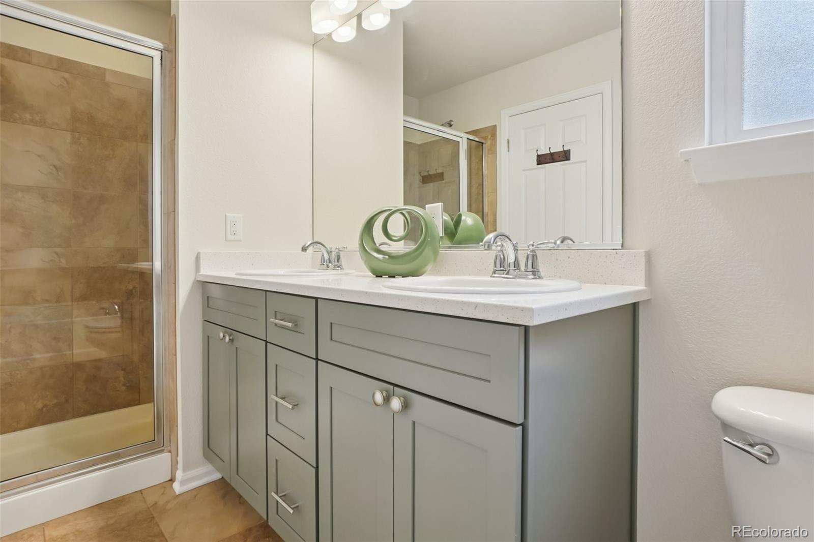 MLS Image #19 for 3647  xanthia street,denver, Colorado