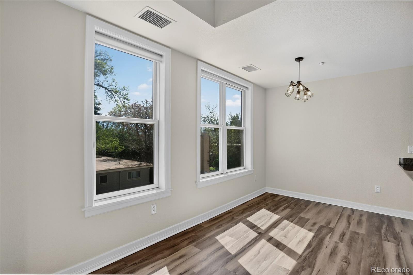 MLS Image #12 for 2200 s university boulevard 313,denver, Colorado