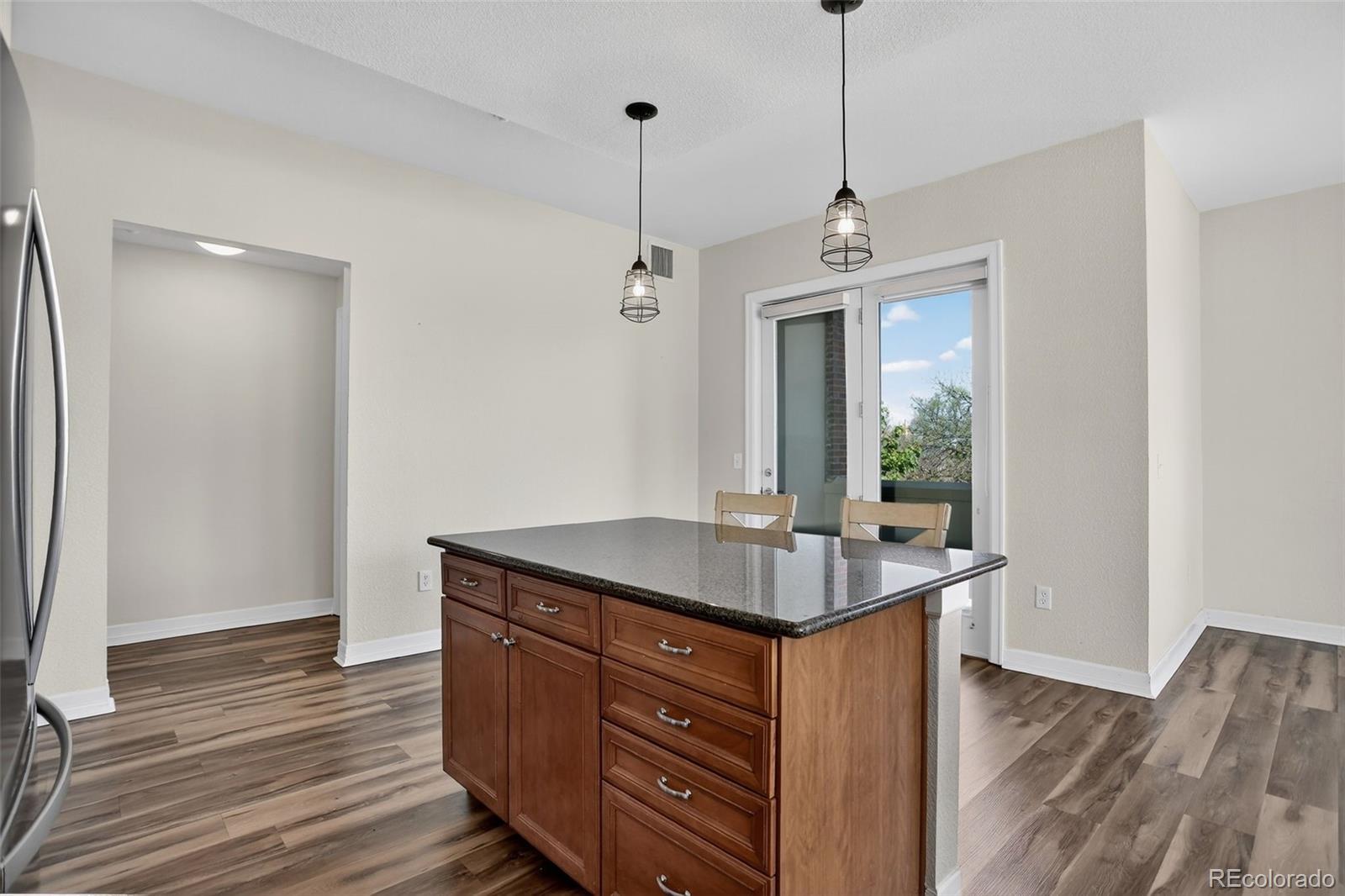 MLS Image #17 for 2200 s university boulevard 313,denver, Colorado