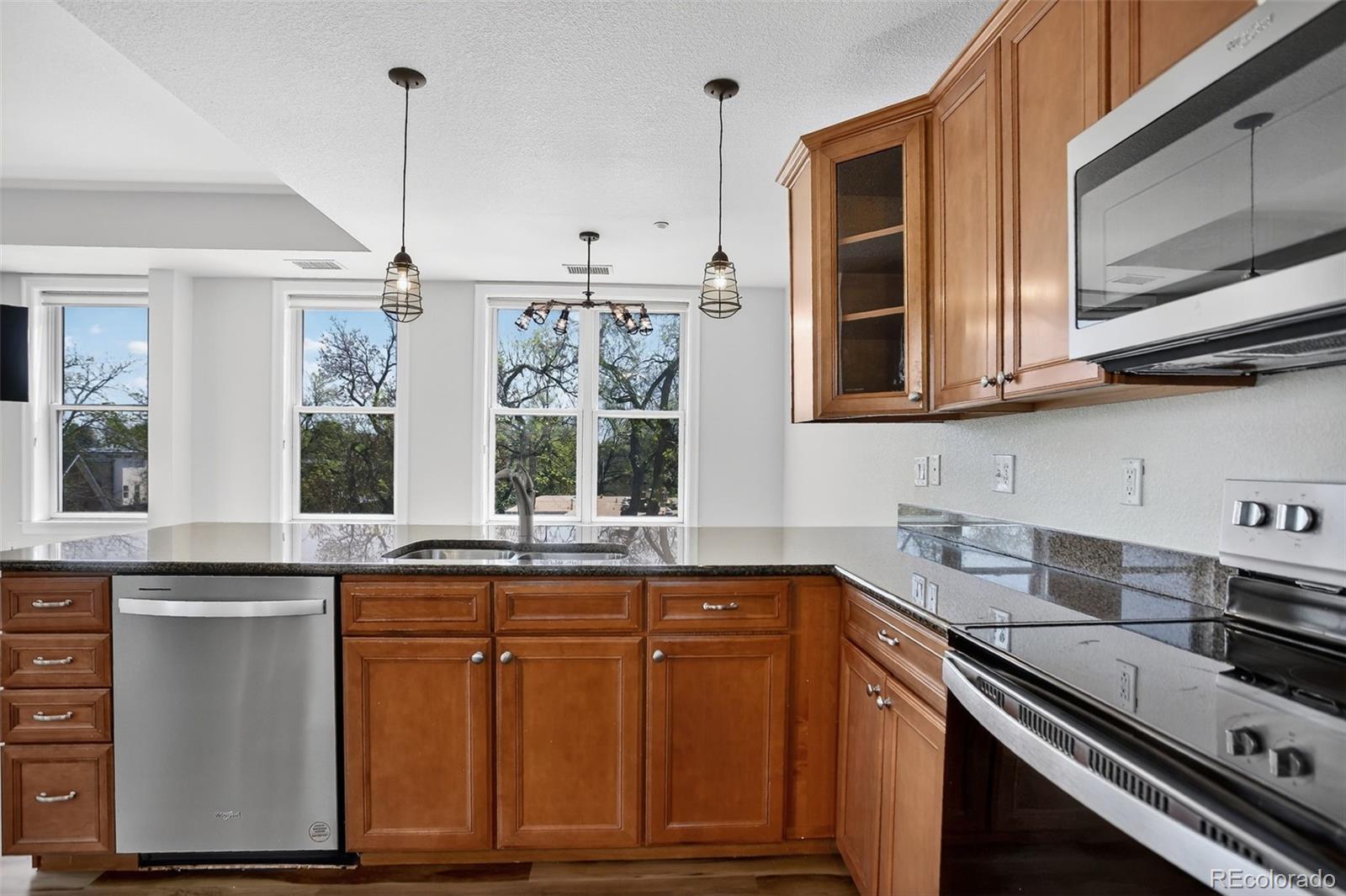 MLS Image #18 for 2200 s university boulevard 313,denver, Colorado