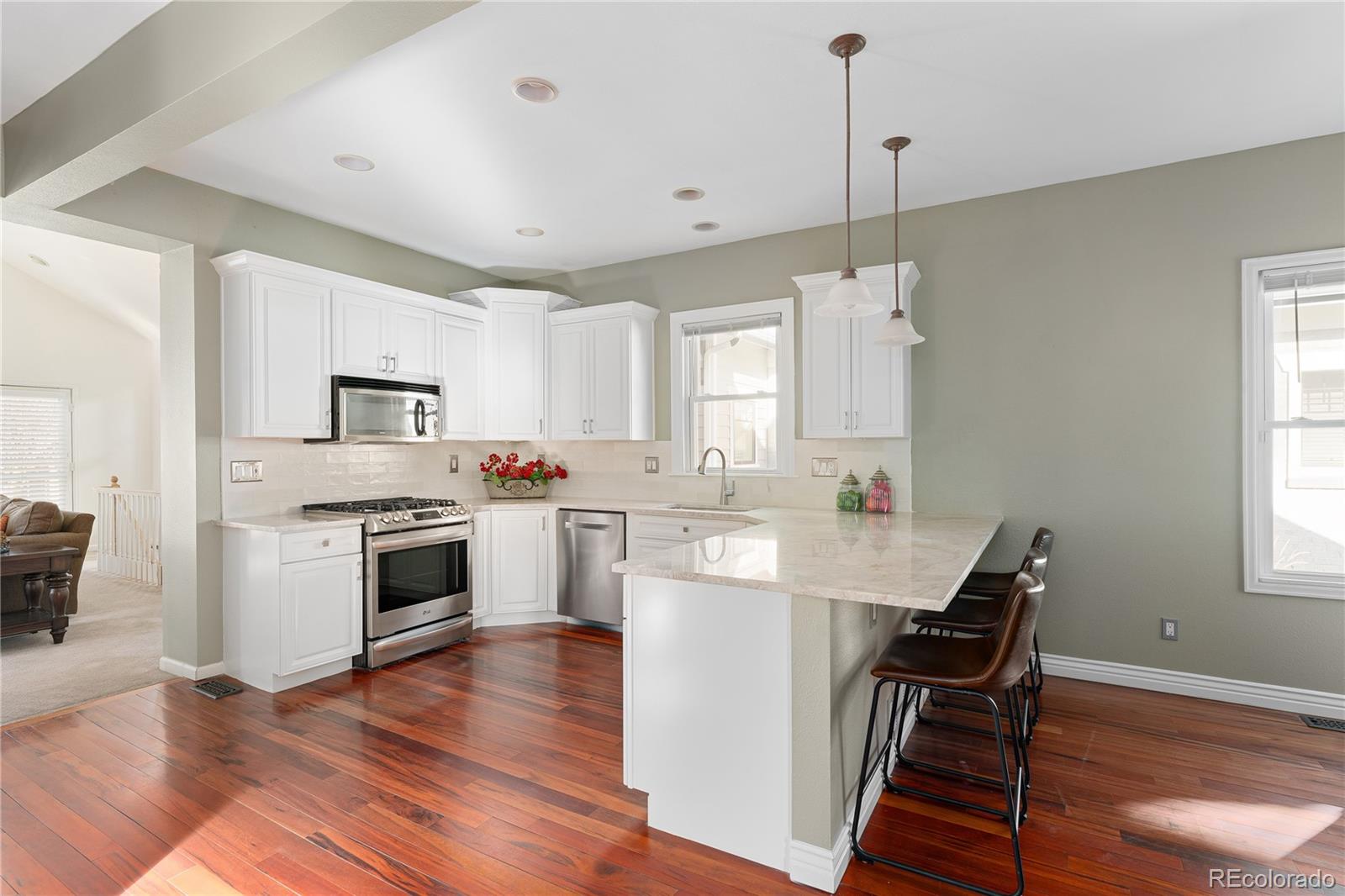 MLS Image #11 for 1415 s clarkson street,denver, Colorado