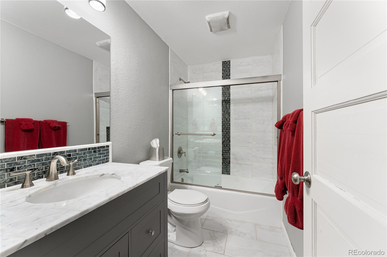 MLS Image #35 for 1415 s clarkson street,denver, Colorado
