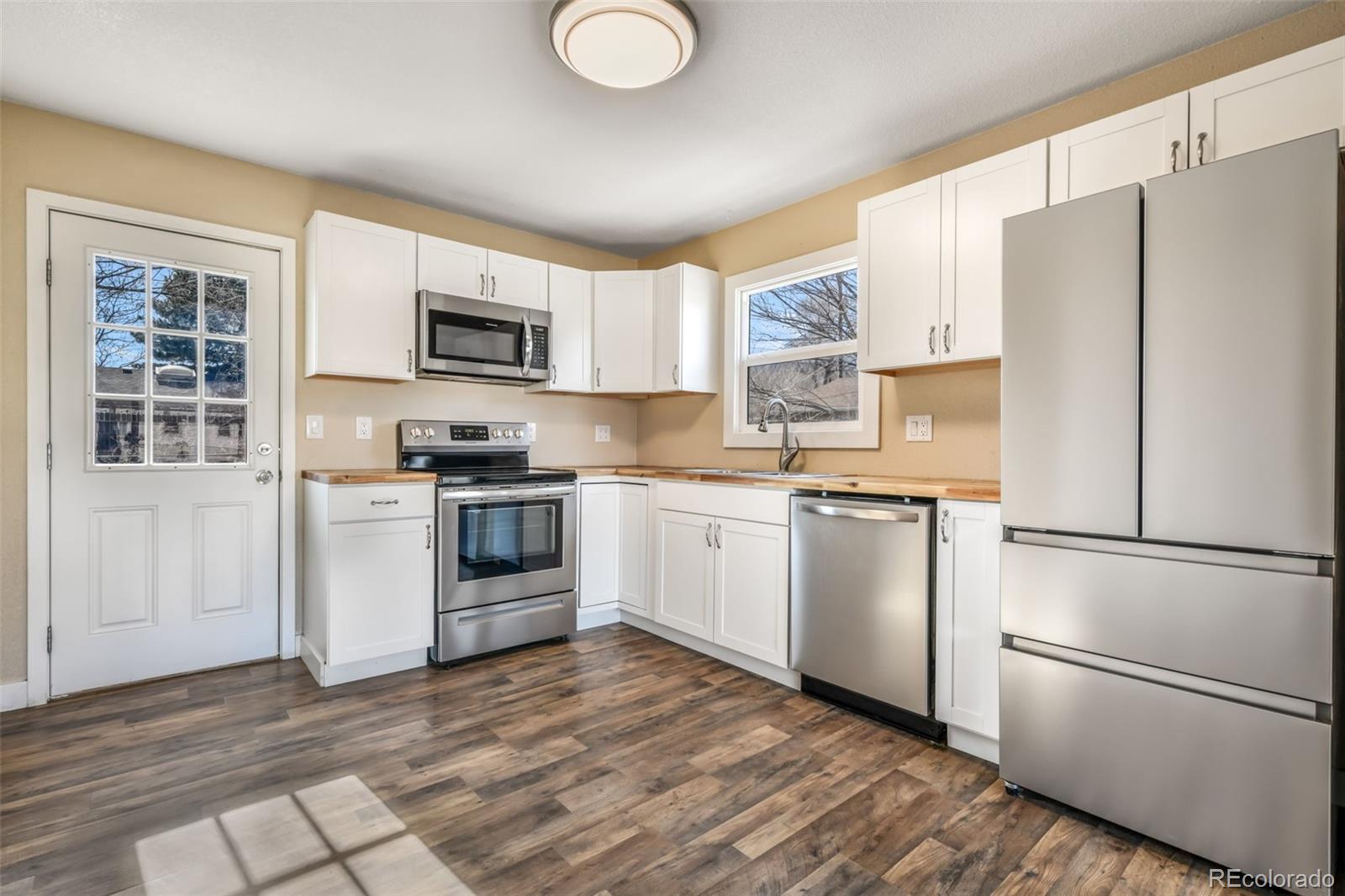 MLS Image #12 for 1051  montrose avenue,colorado springs, Colorado