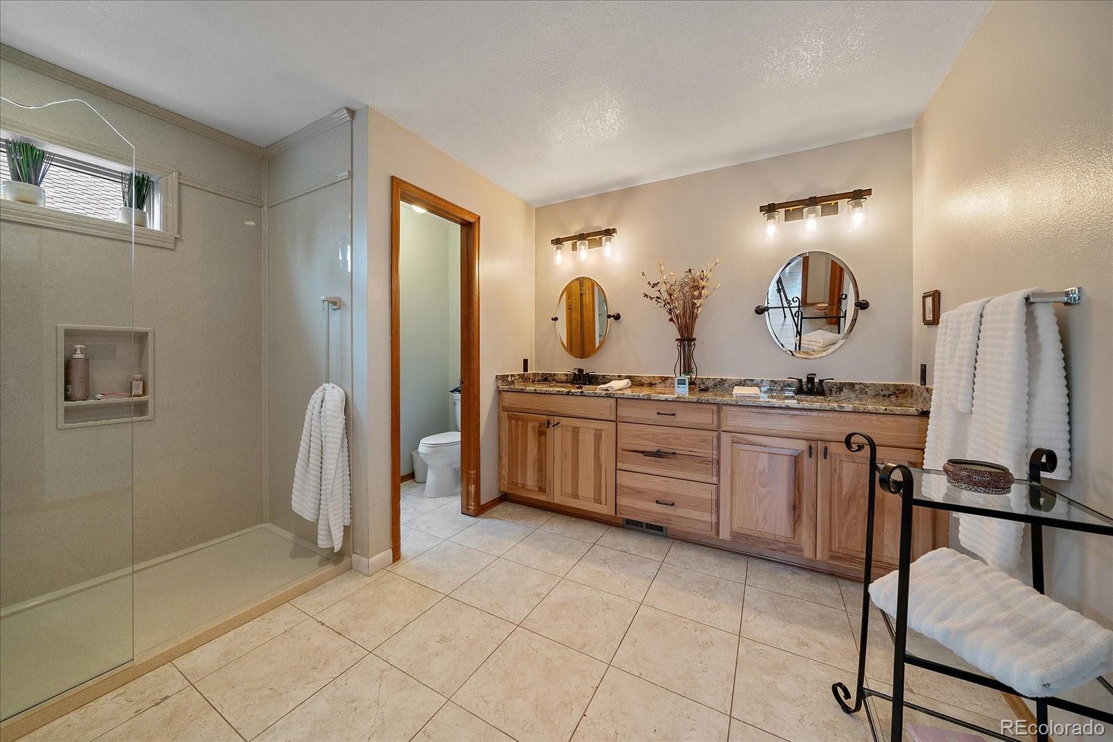 MLS Image #14 for 7943 s olive court,centennial, Colorado