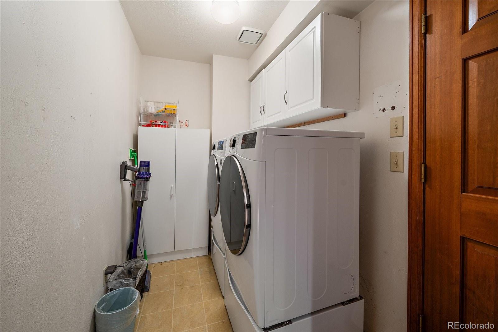 MLS Image #17 for 7943 s olive court,centennial, Colorado