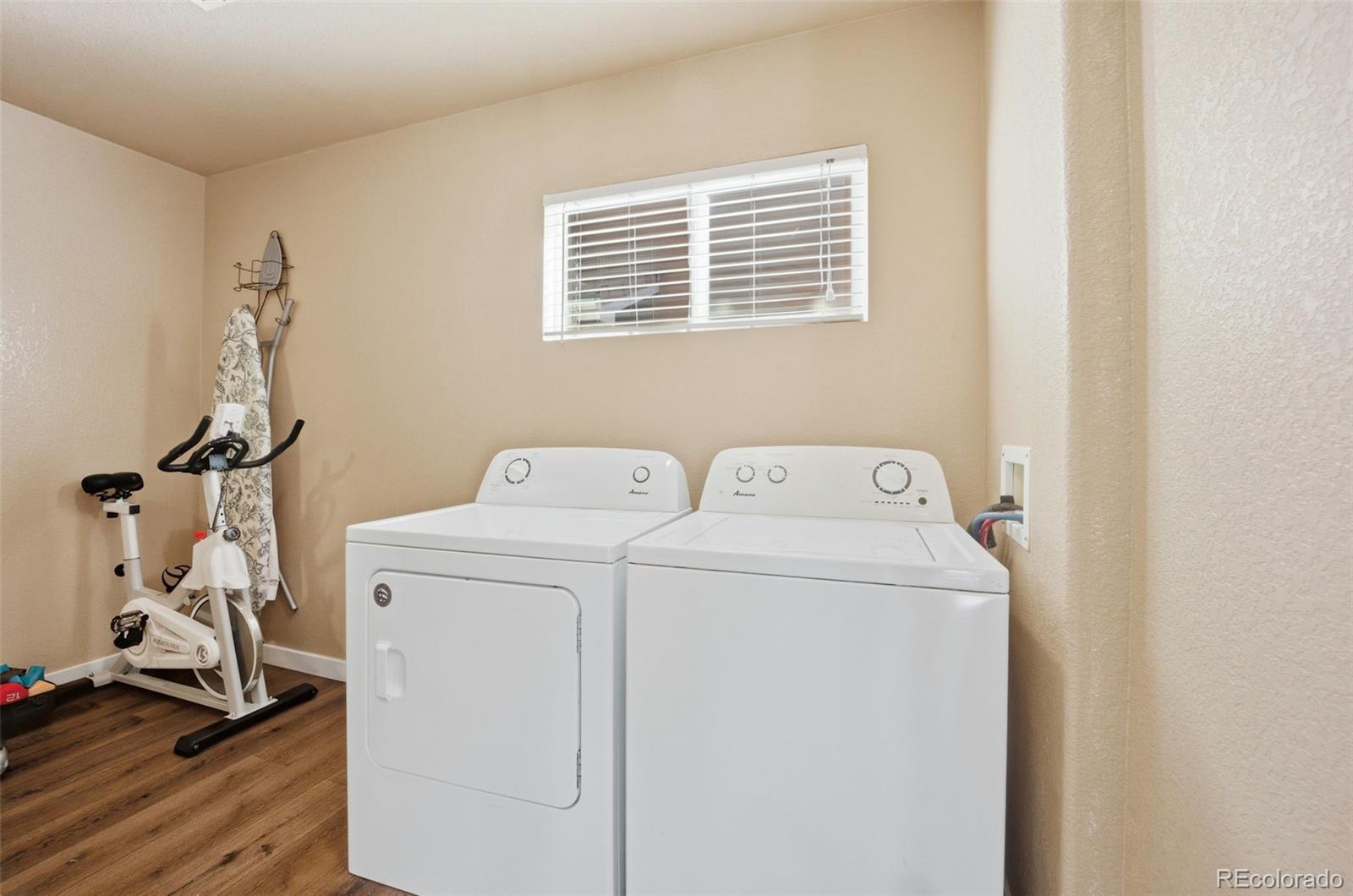 MLS Image #10 for 20372 e 40th place,denver, Colorado