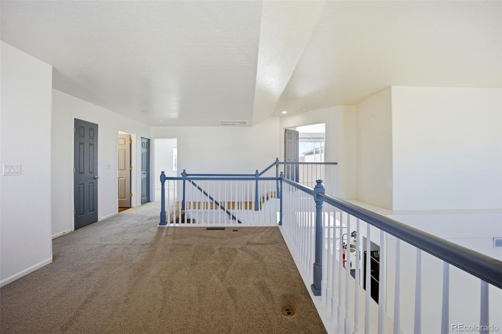 MLS Image #20 for 20372 e 40th place,denver, Colorado