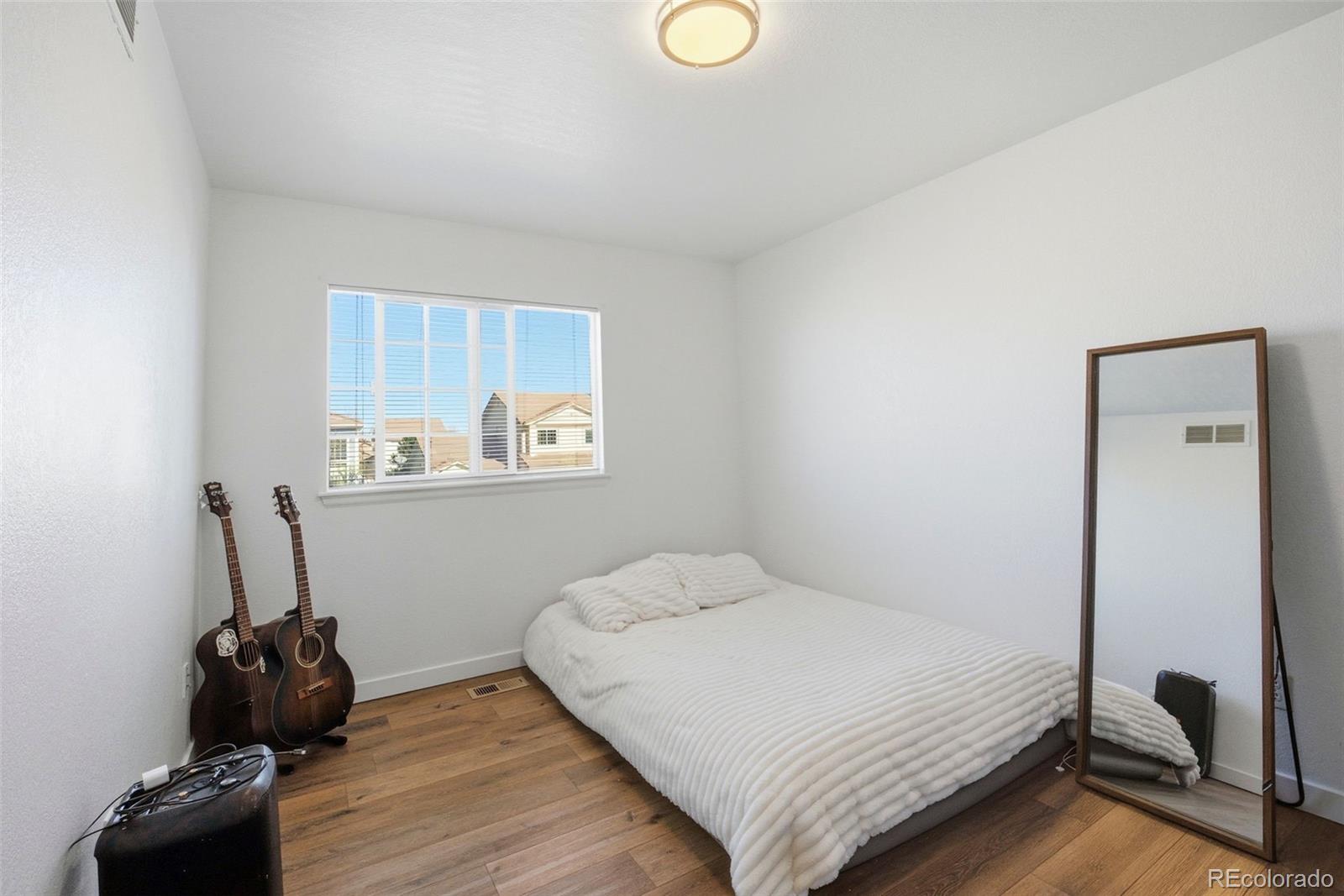 MLS Image #25 for 20372 e 40th place,denver, Colorado