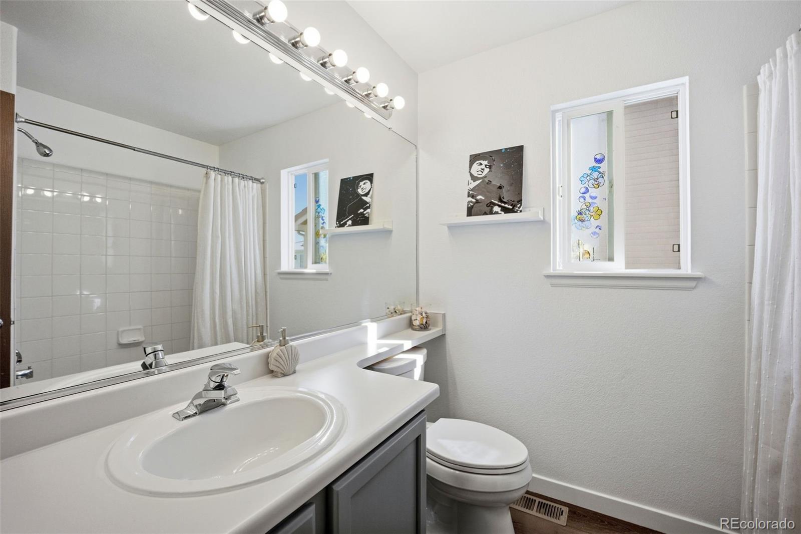 MLS Image #27 for 20372 e 40th place,denver, Colorado
