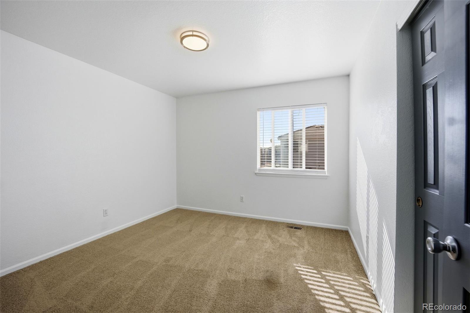 MLS Image #28 for 20372 e 40th place,denver, Colorado