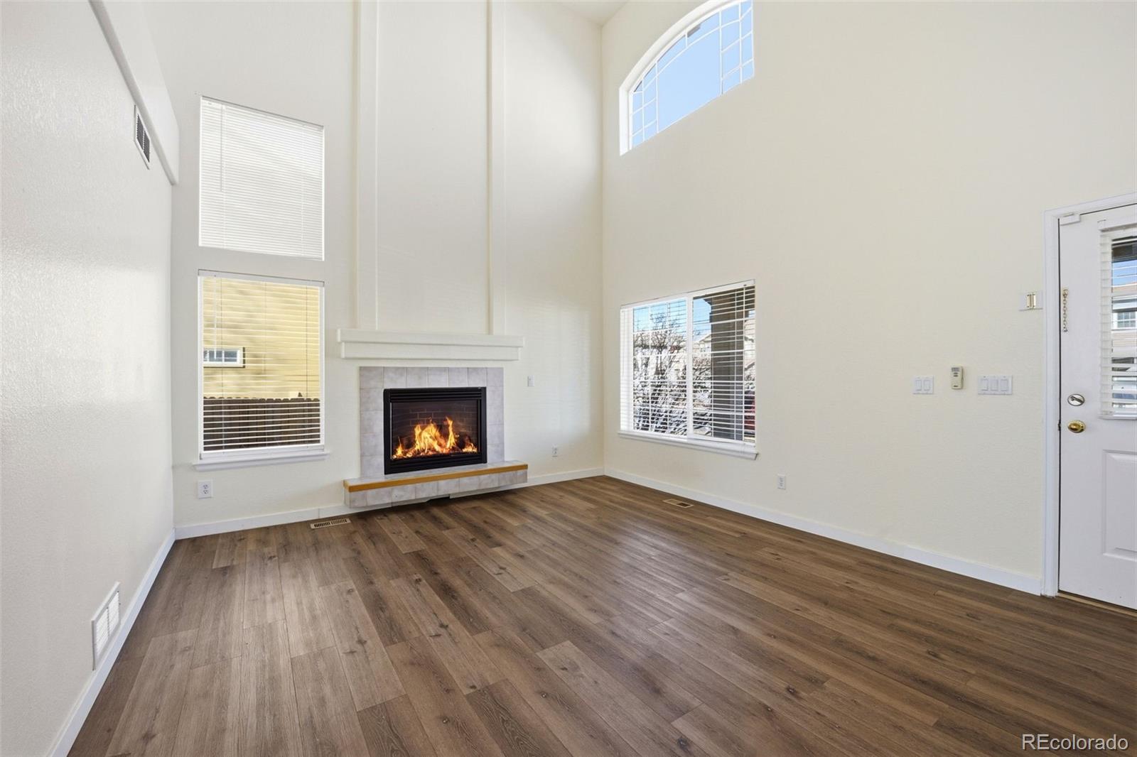 MLS Image #5 for 20372 e 40th place,denver, Colorado