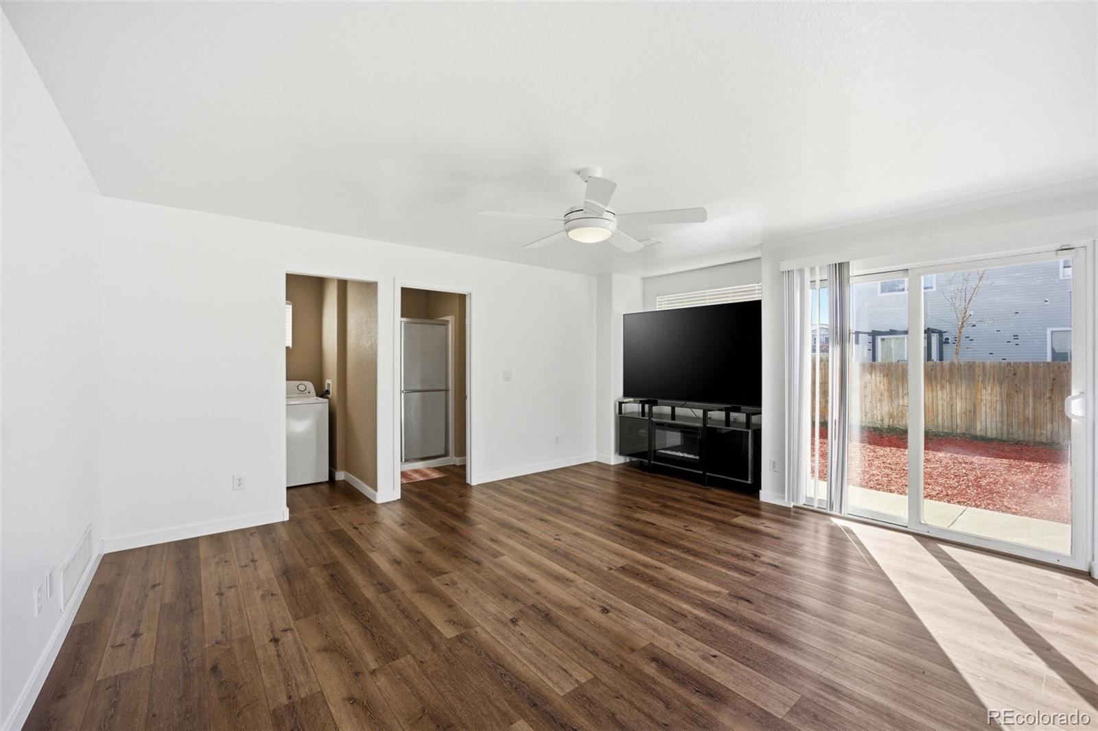 MLS Image #8 for 20372 e 40th place,denver, Colorado
