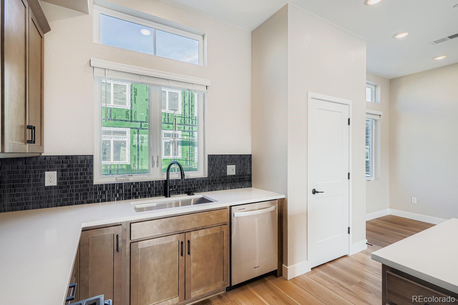 MLS Image #11 for 15563 w washburn circle,lakewood, Colorado