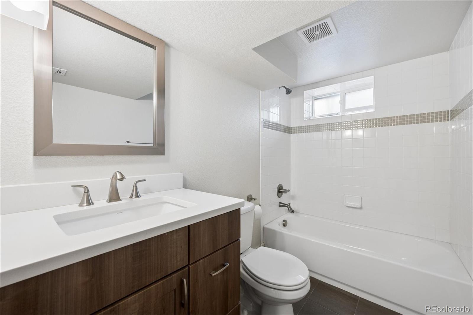 MLS Image #21 for 2634  ivanhoe street,denver, Colorado