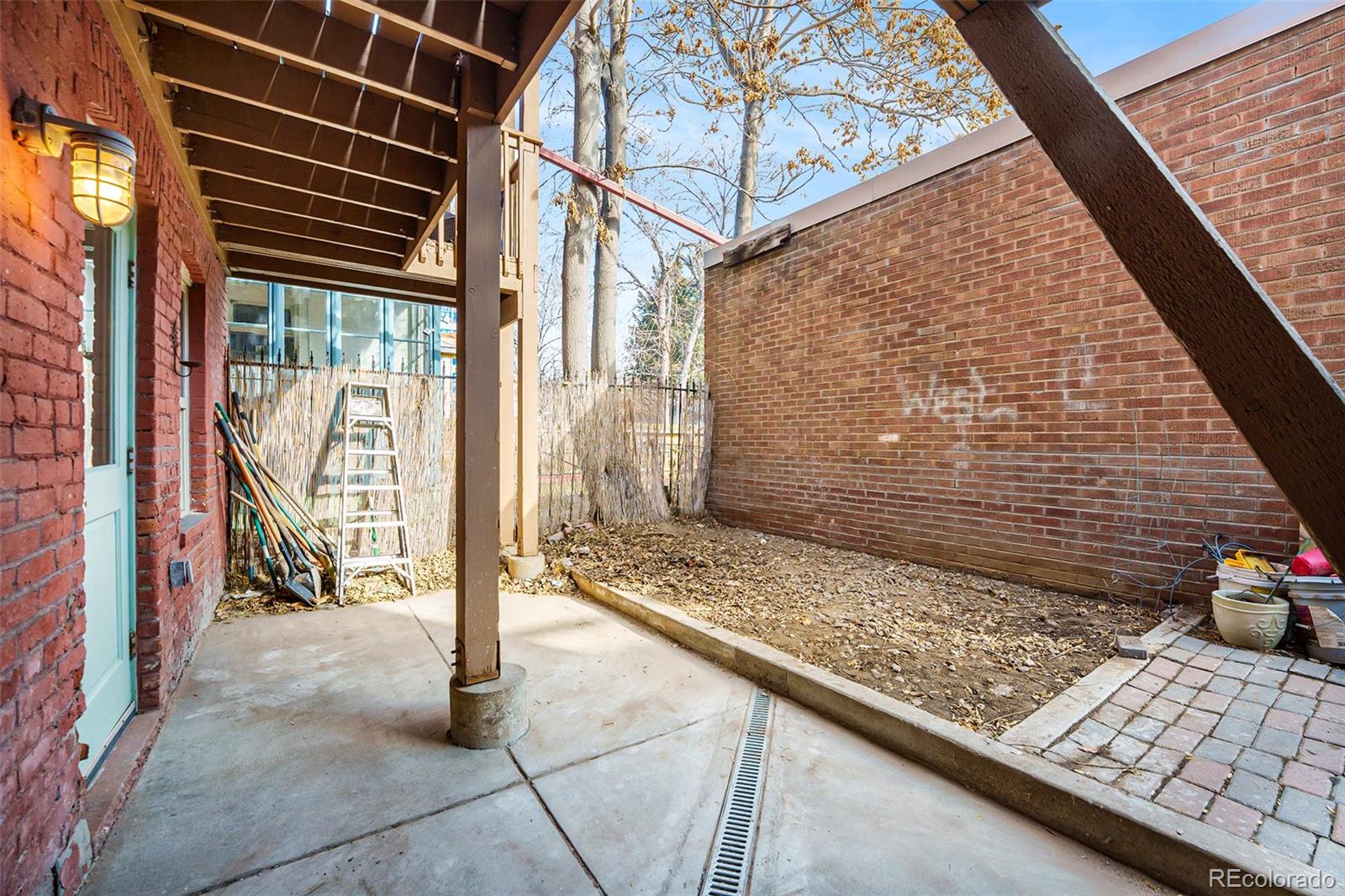 MLS Image #17 for 1610 n humboldt street 1/2,denver, Colorado