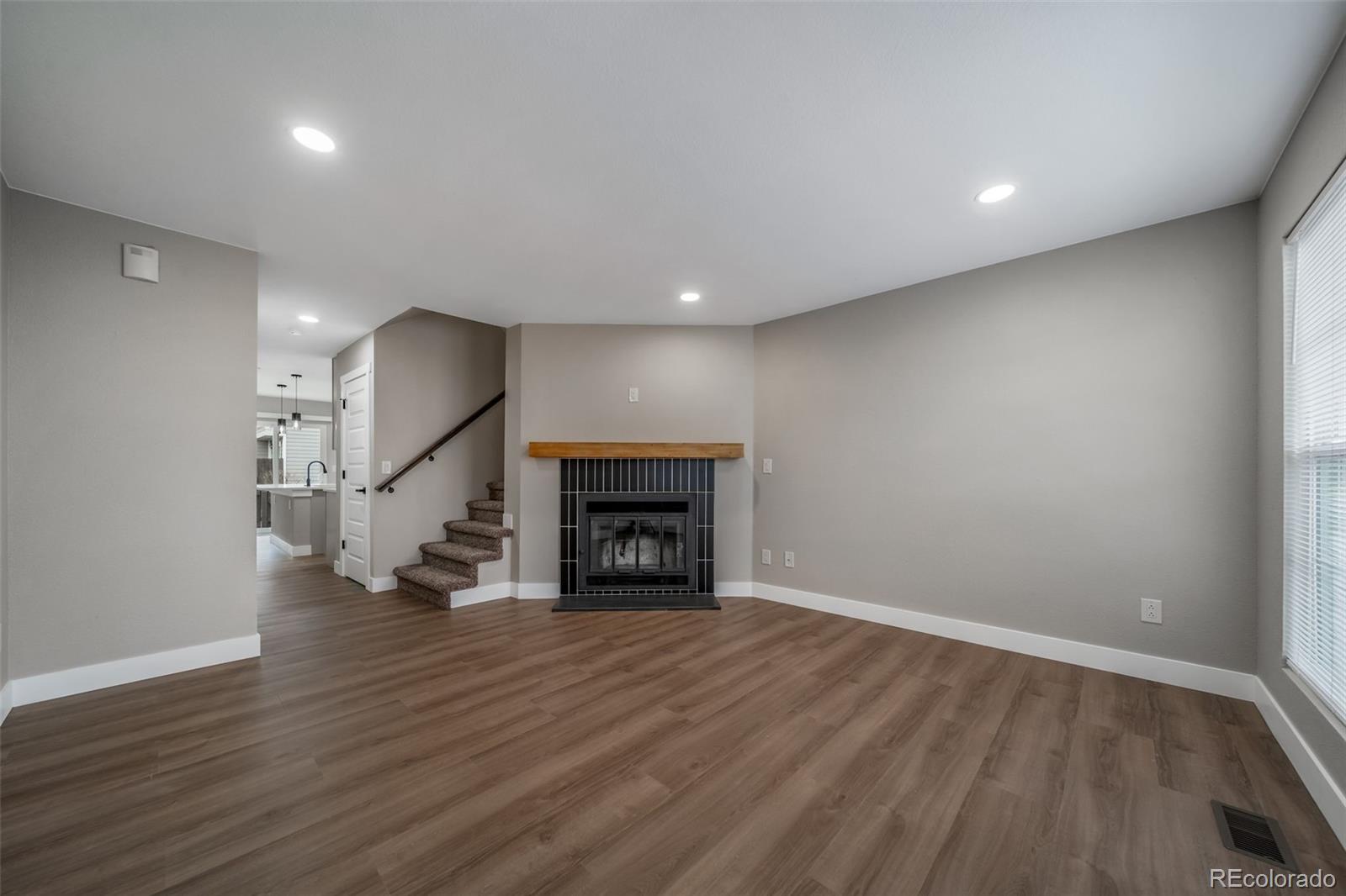 MLS Image #5 for 10807  bayfield way,parker, Colorado