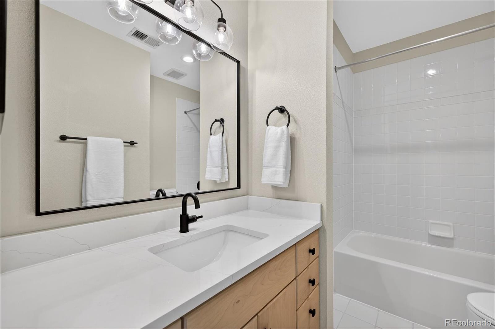 MLS Image #16 for 18 s monroe street,denver, Colorado