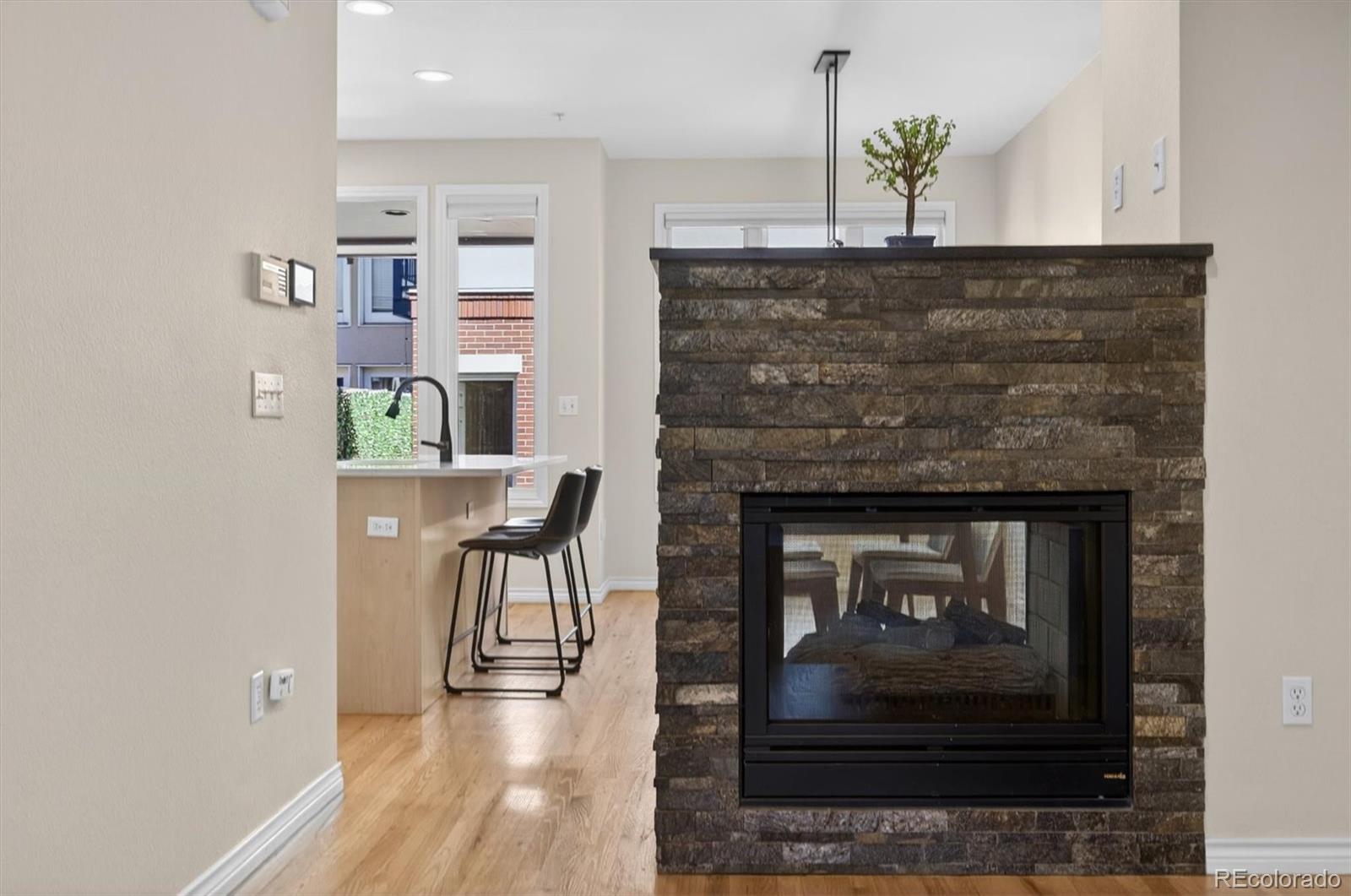 MLS Image #7 for 18 s monroe street,denver, Colorado