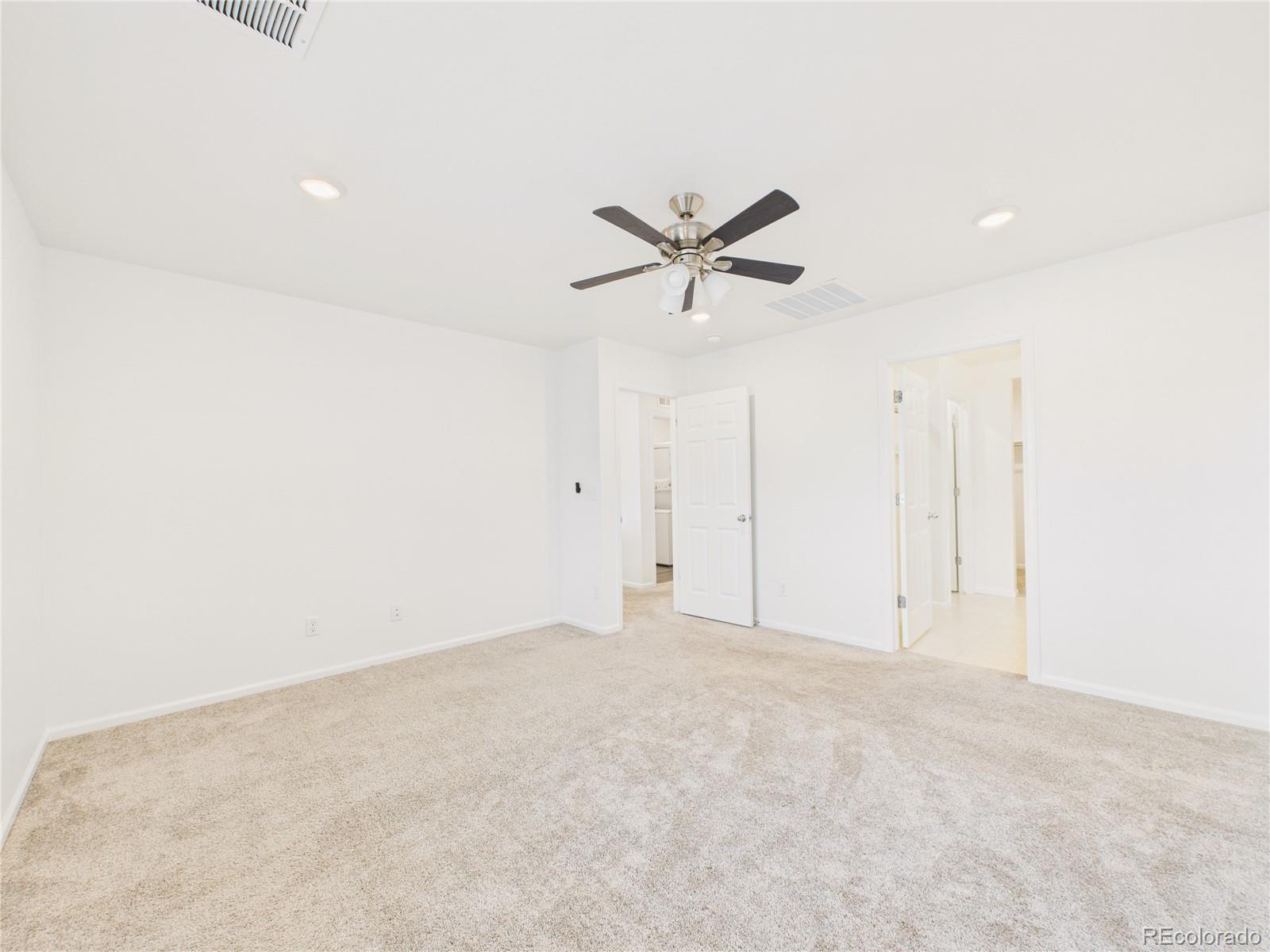 MLS Image #11 for 21646 e 59th place,aurora, Colorado