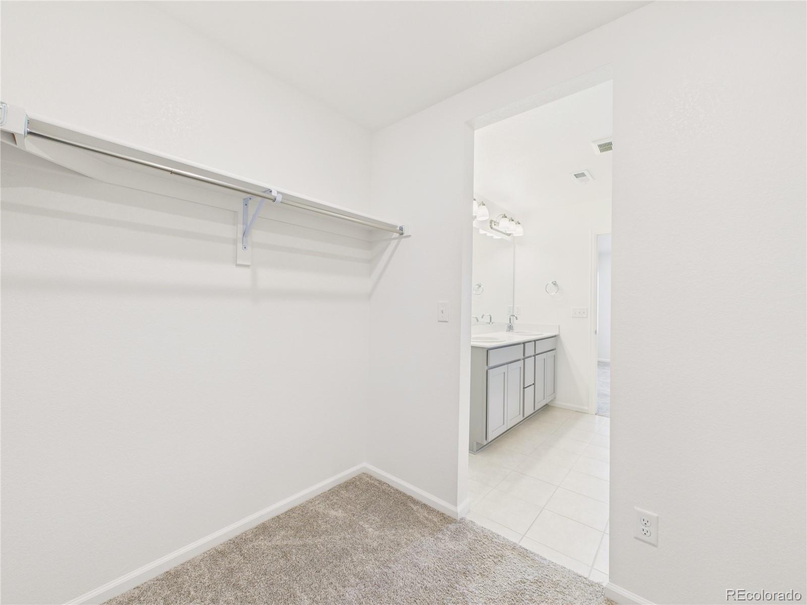 MLS Image #13 for 21646 e 59th place,aurora, Colorado