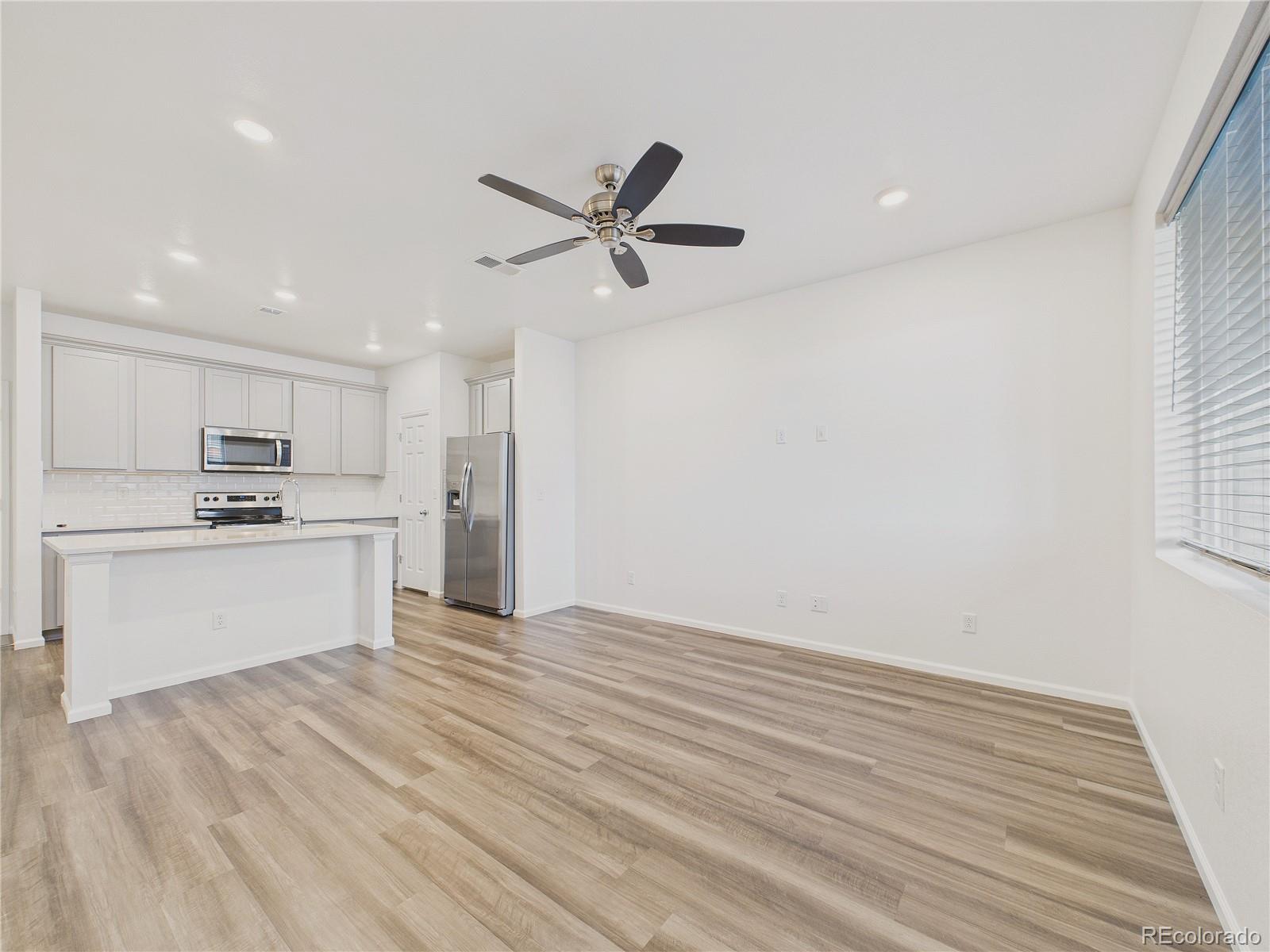 MLS Image #2 for 21646 e 59th place,aurora, Colorado