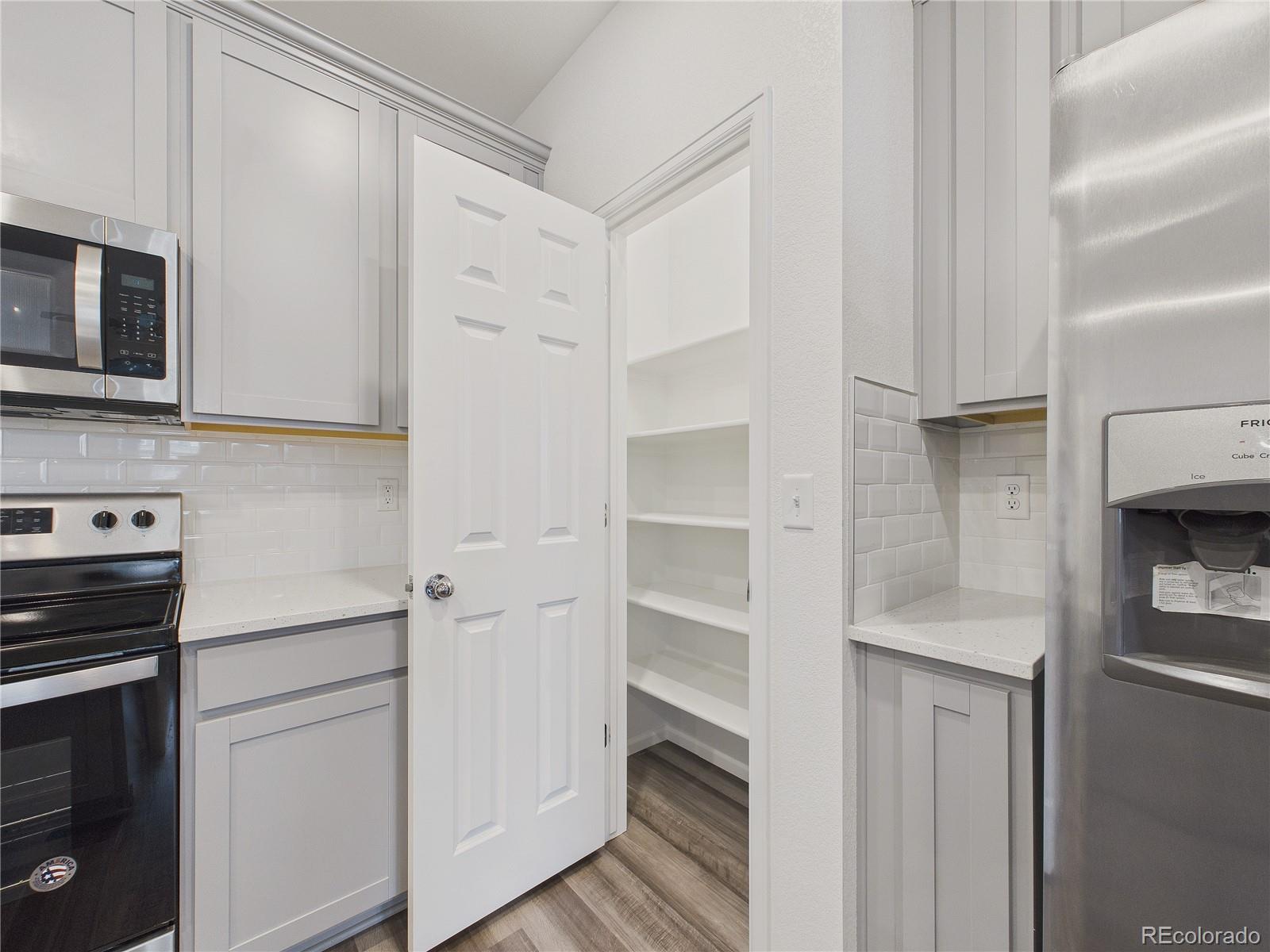MLS Image #6 for 21646 e 59th place,aurora, Colorado