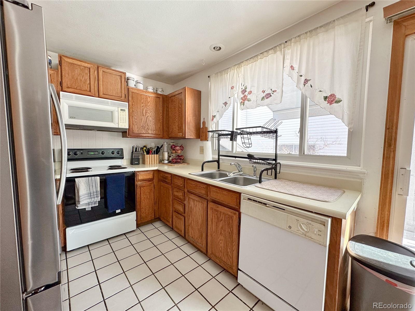 MLS Image #7 for 3793 s ceylon way,aurora, Colorado