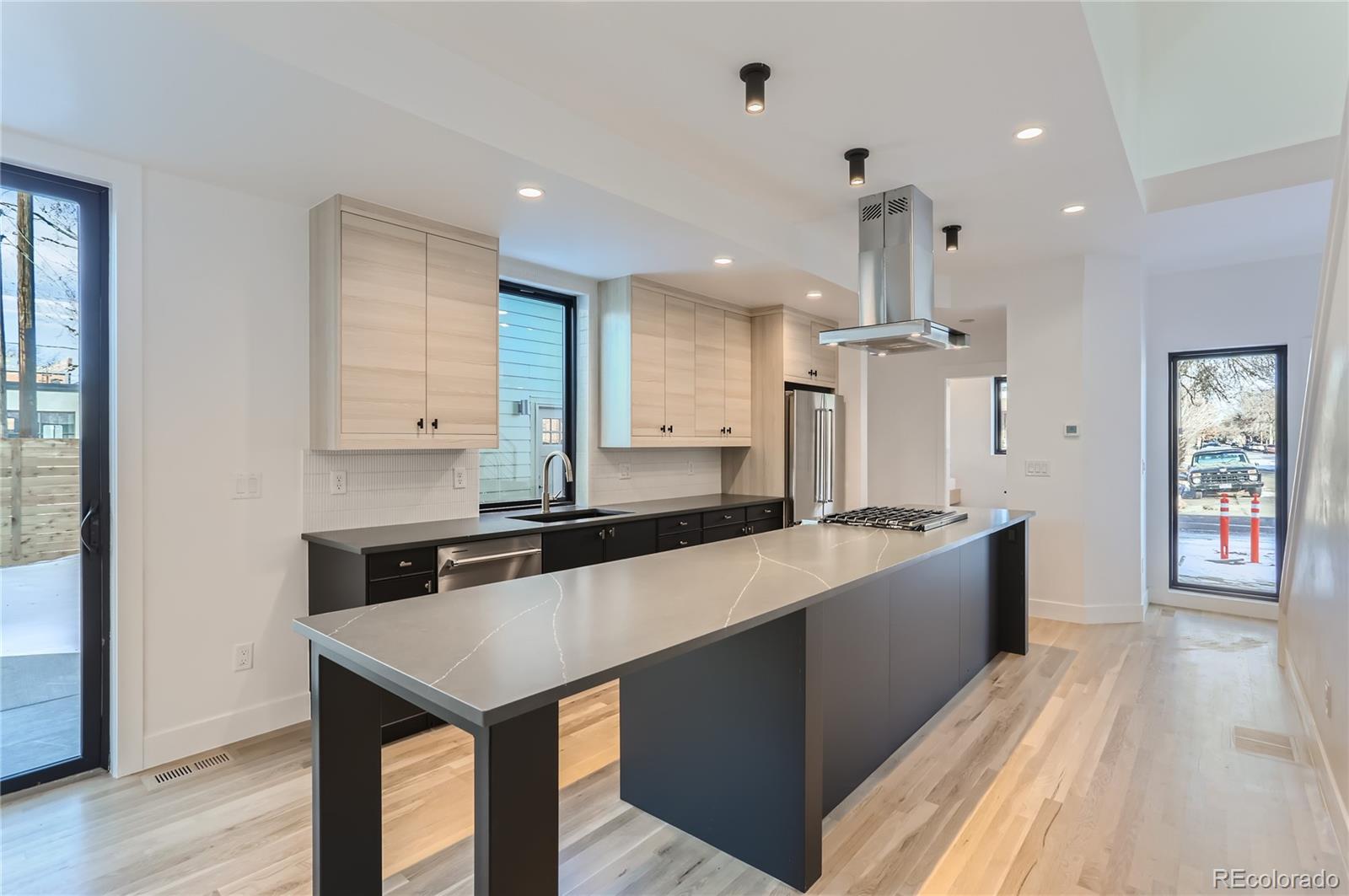MLS Image #22 for 1928 w 41st avenue,denver, Colorado