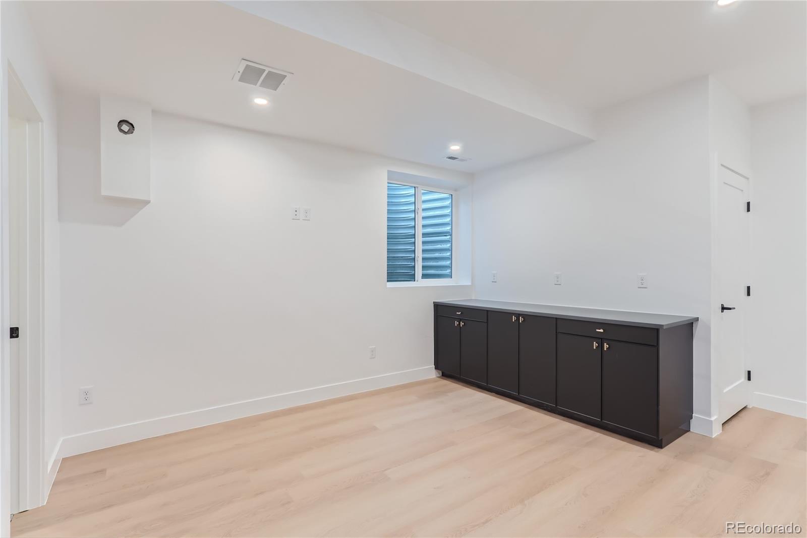 MLS Image #36 for 1928 w 41st avenue,denver, Colorado