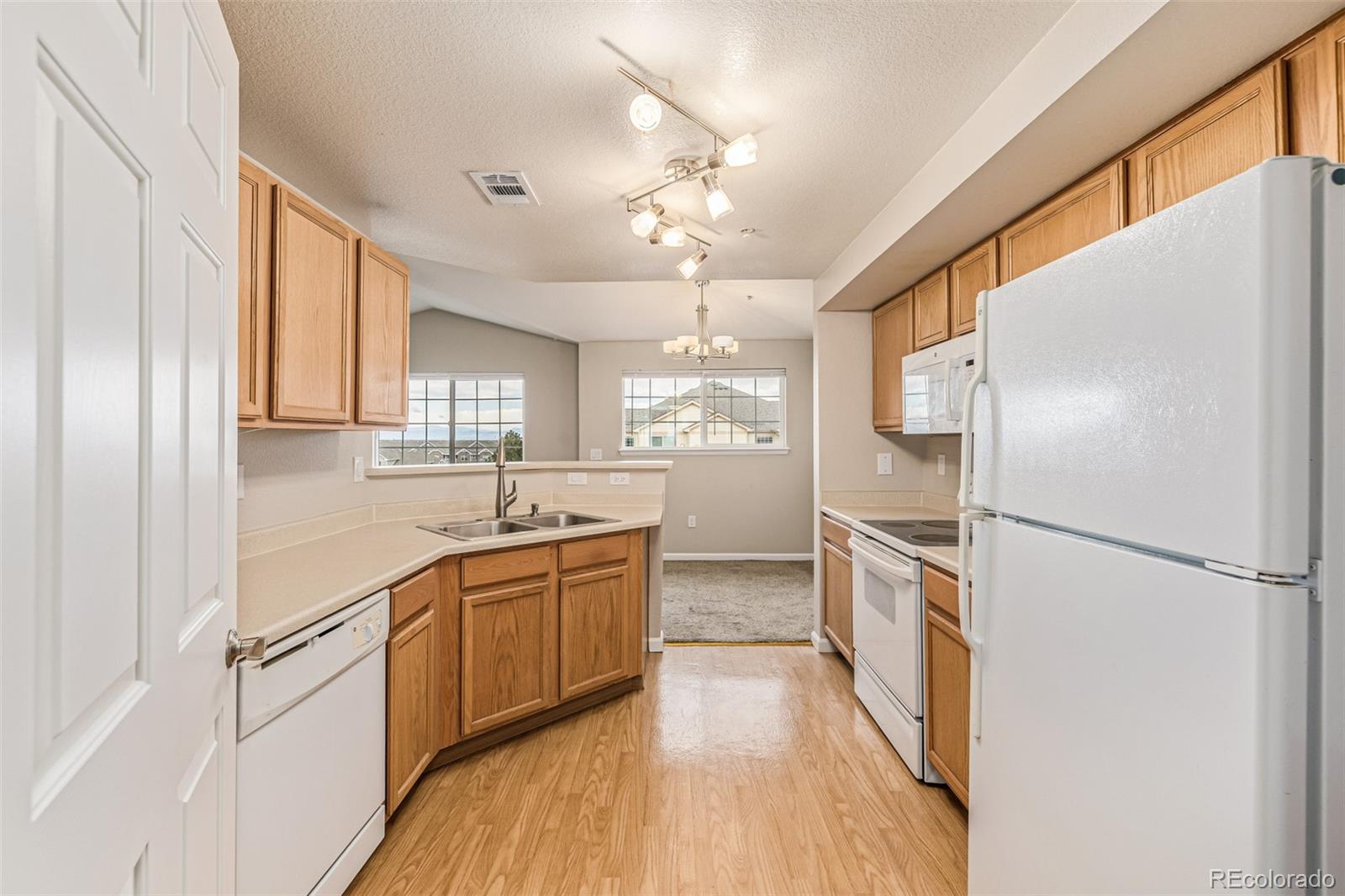MLS Image #15 for 5726 n genoa way 301,aurora, Colorado