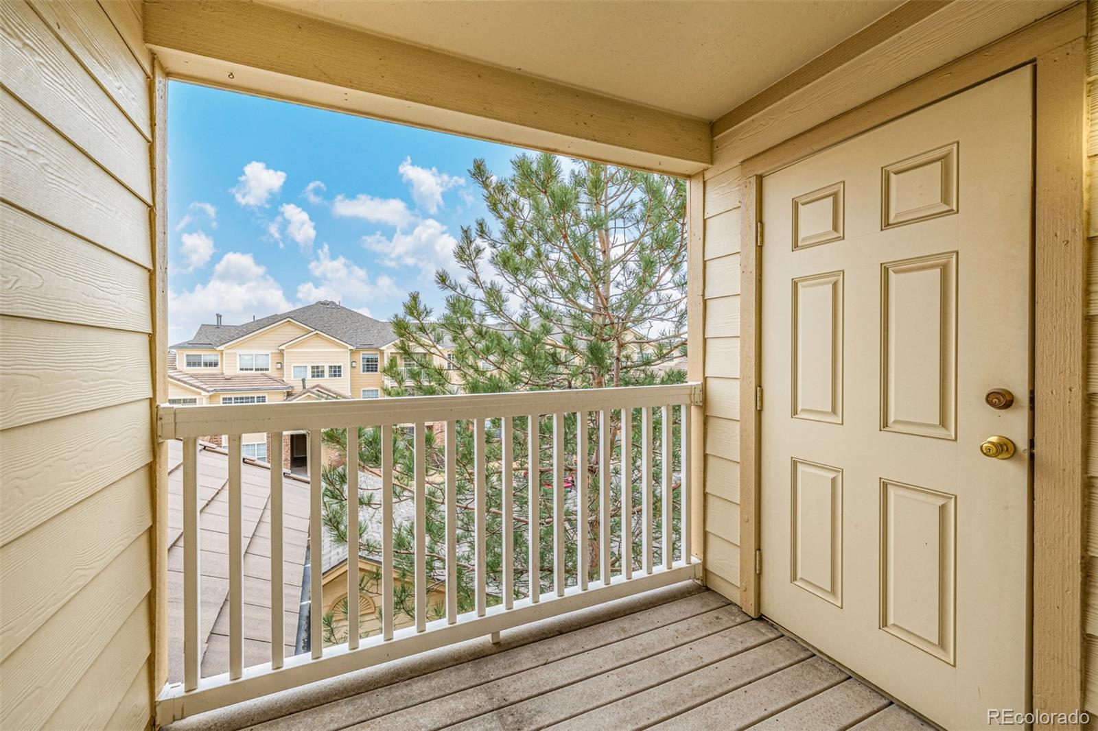 MLS Image #28 for 5726 n genoa way 301,aurora, Colorado
