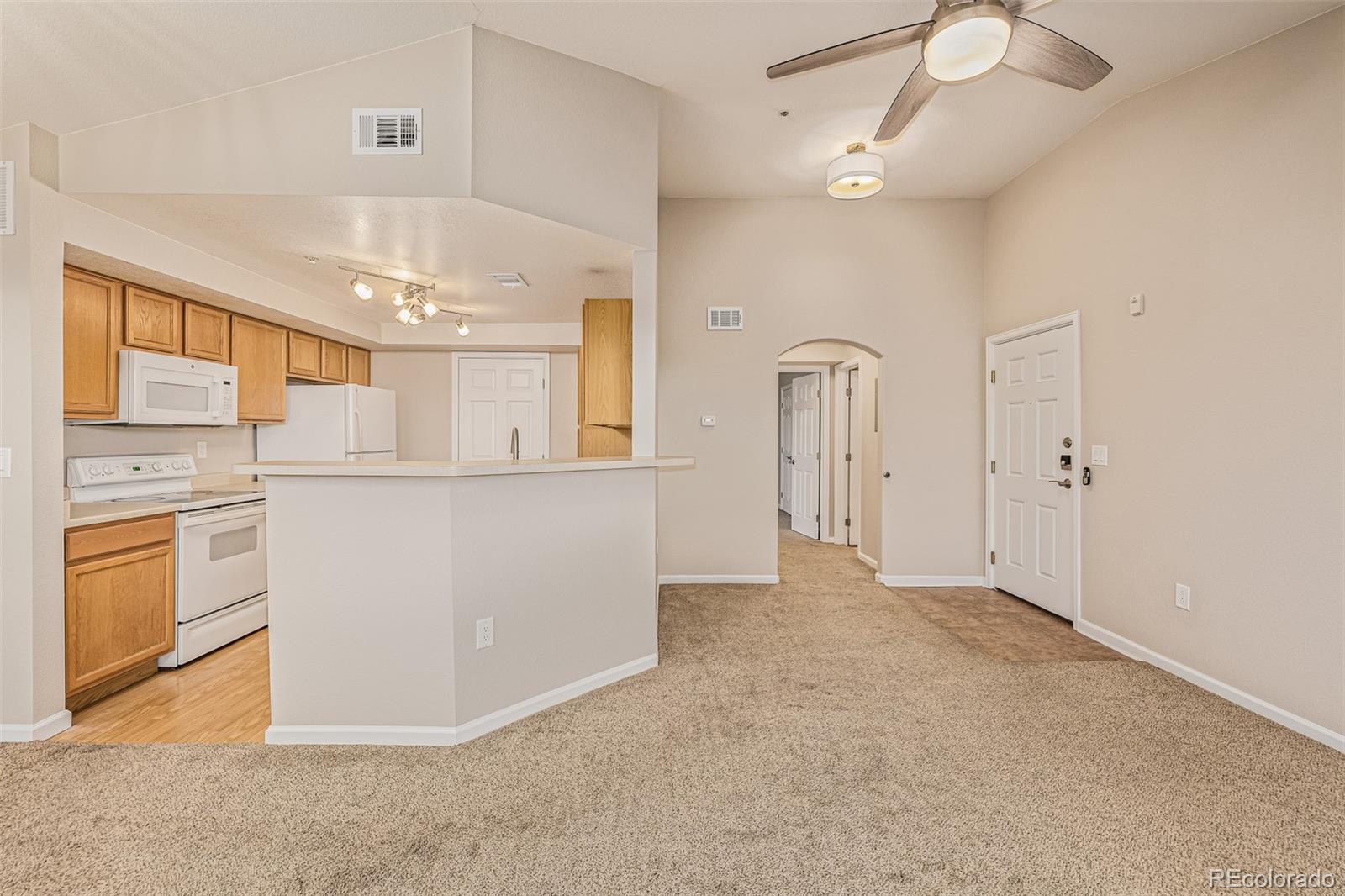 MLS Image #5 for 5726 n genoa way 301,aurora, Colorado