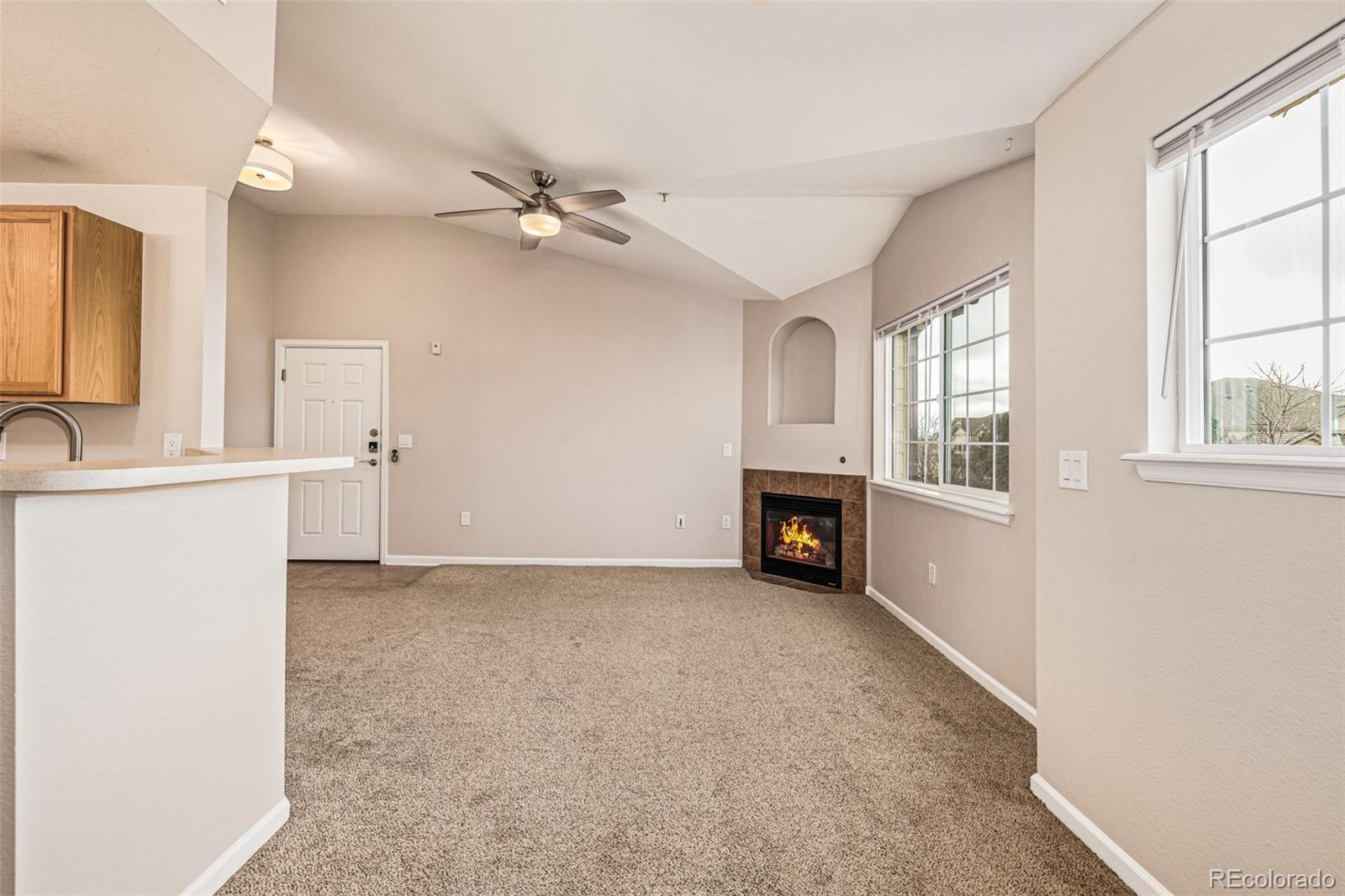 MLS Image #6 for 5726 n genoa way 301,aurora, Colorado