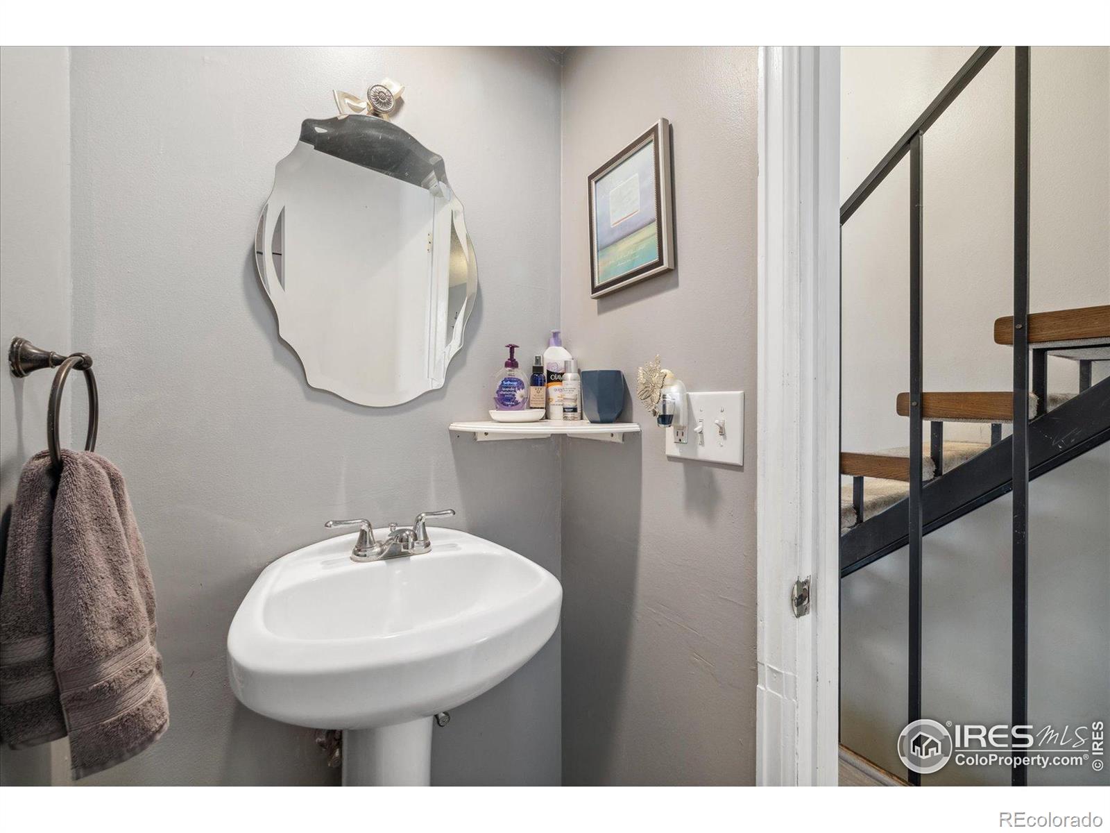 MLS Image #11 for 1561 s sheridan boulevard ,lakewood, Colorado