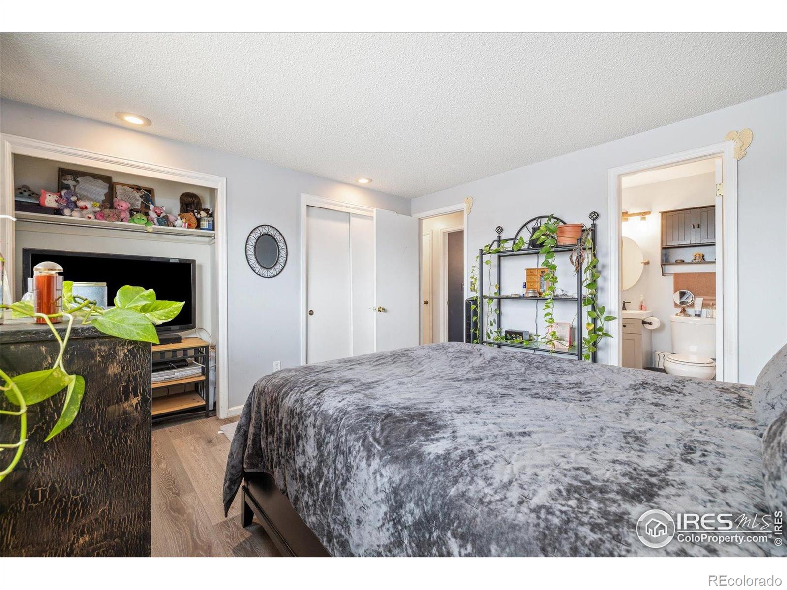 MLS Image #15 for 1561 s sheridan boulevard ,lakewood, Colorado