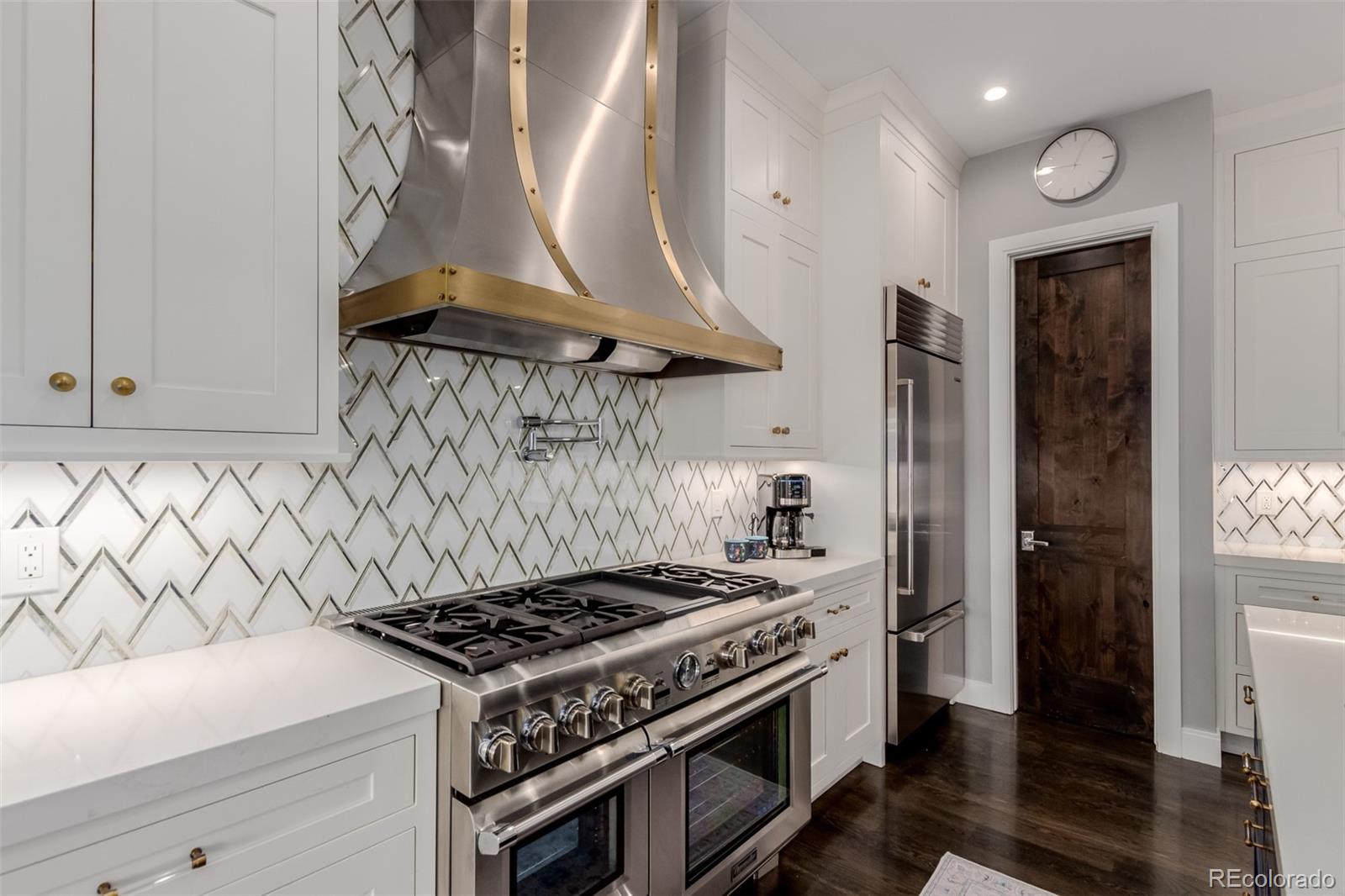 MLS Image #13 for 8017 s valleyhead way,aurora, Colorado
