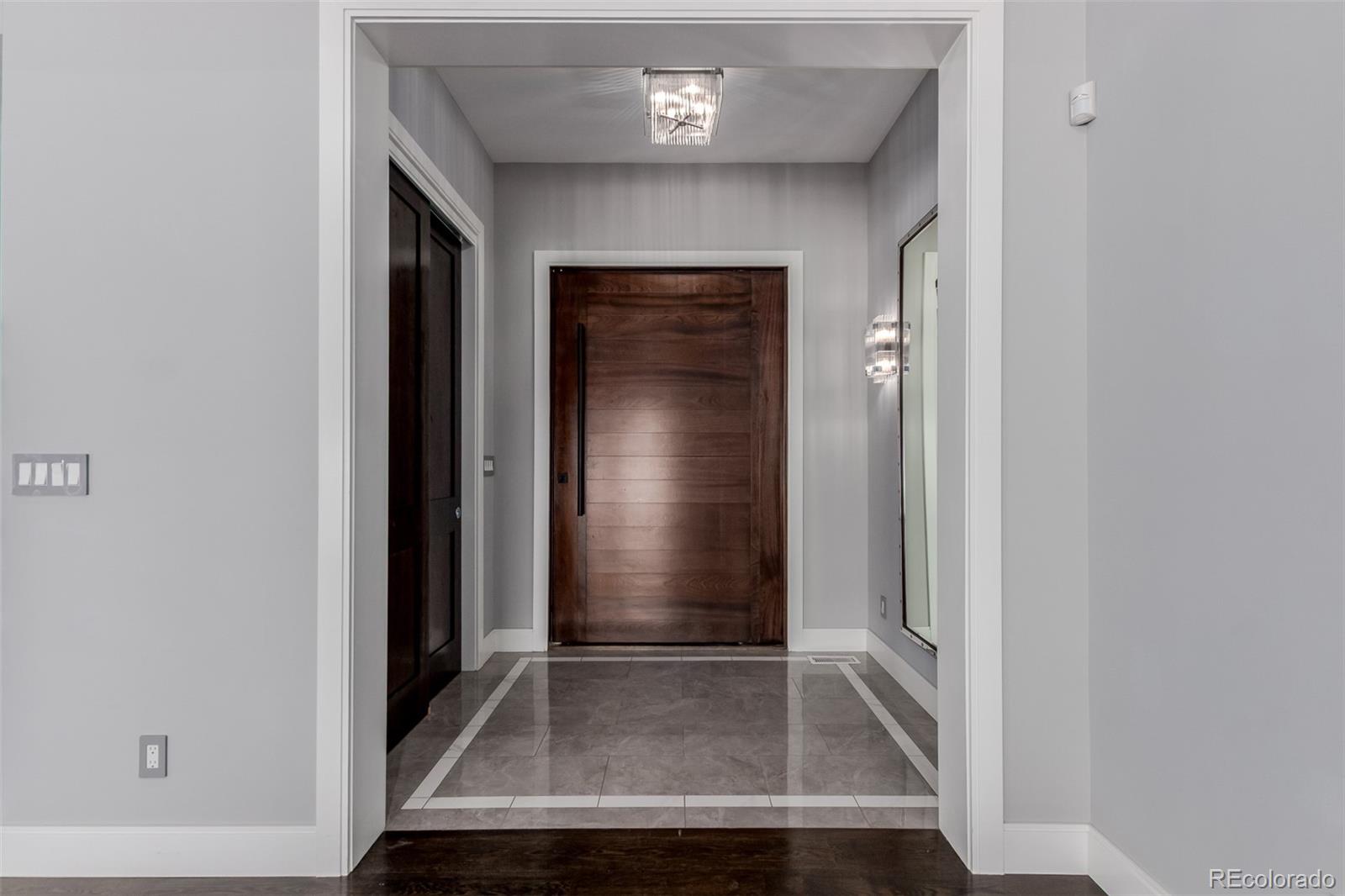 MLS Image #4 for 8017 s valleyhead way,aurora, Colorado